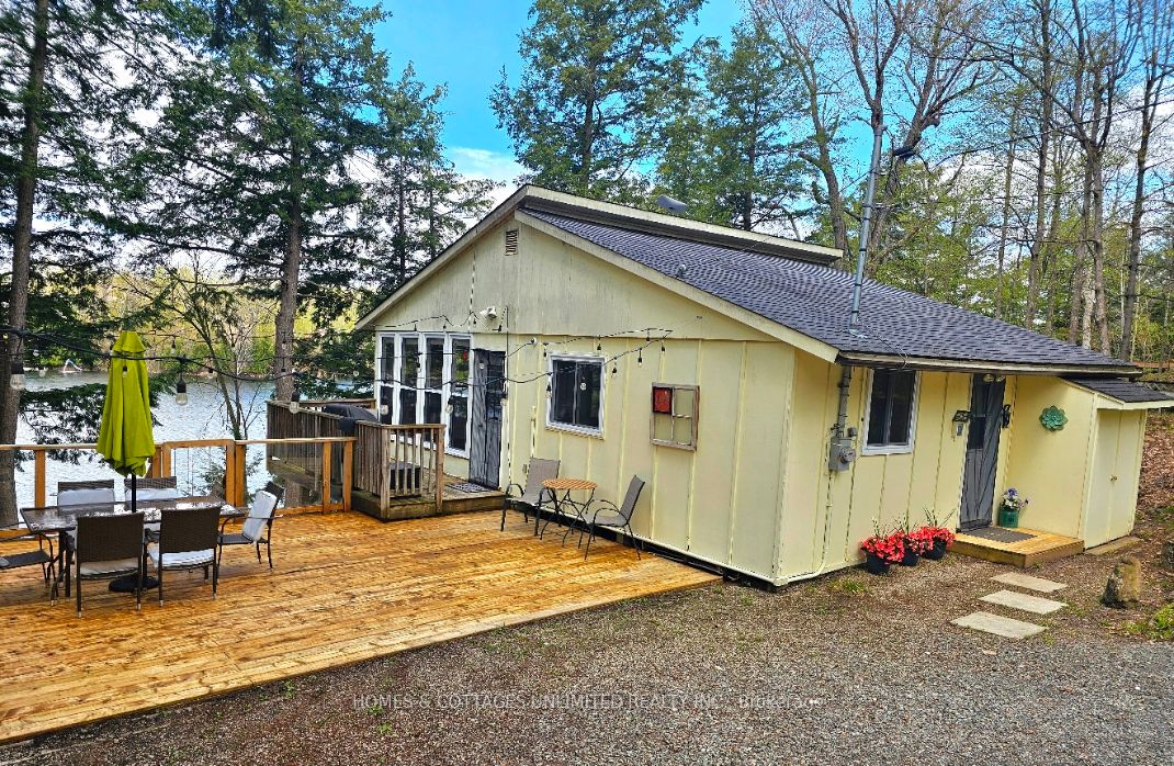 3048 Crozier B Road W Property Photo 1