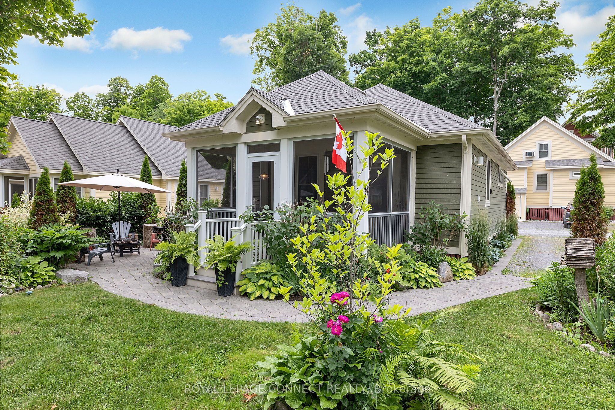 #217 - 7 Hollow Lane Property Photo