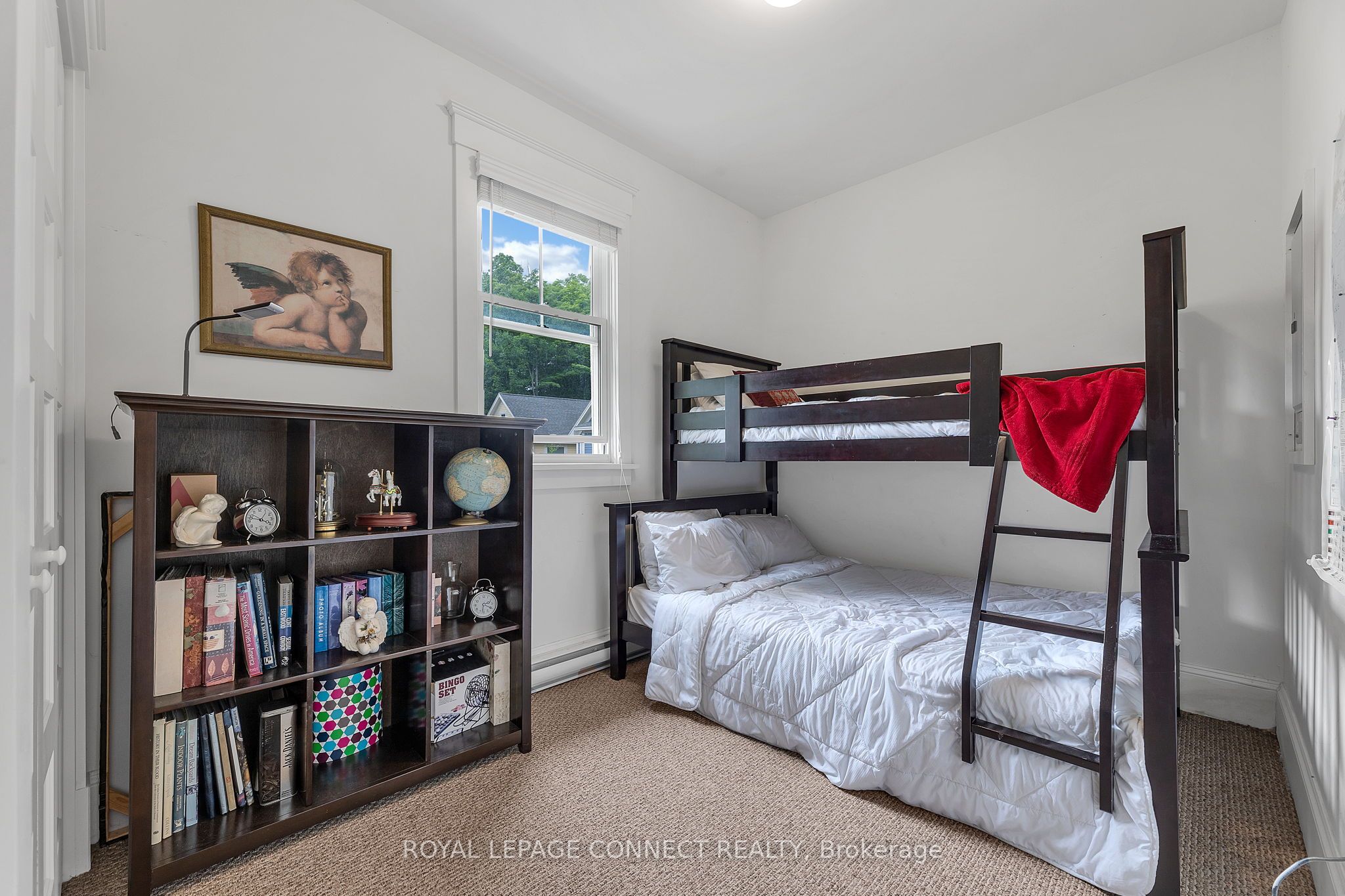 #217 - 7 Hollow Lane Property Photo 20