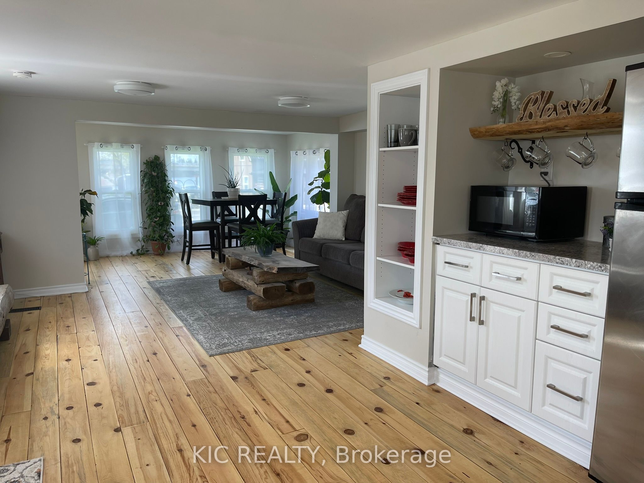 668 Church Street Property Photo 12