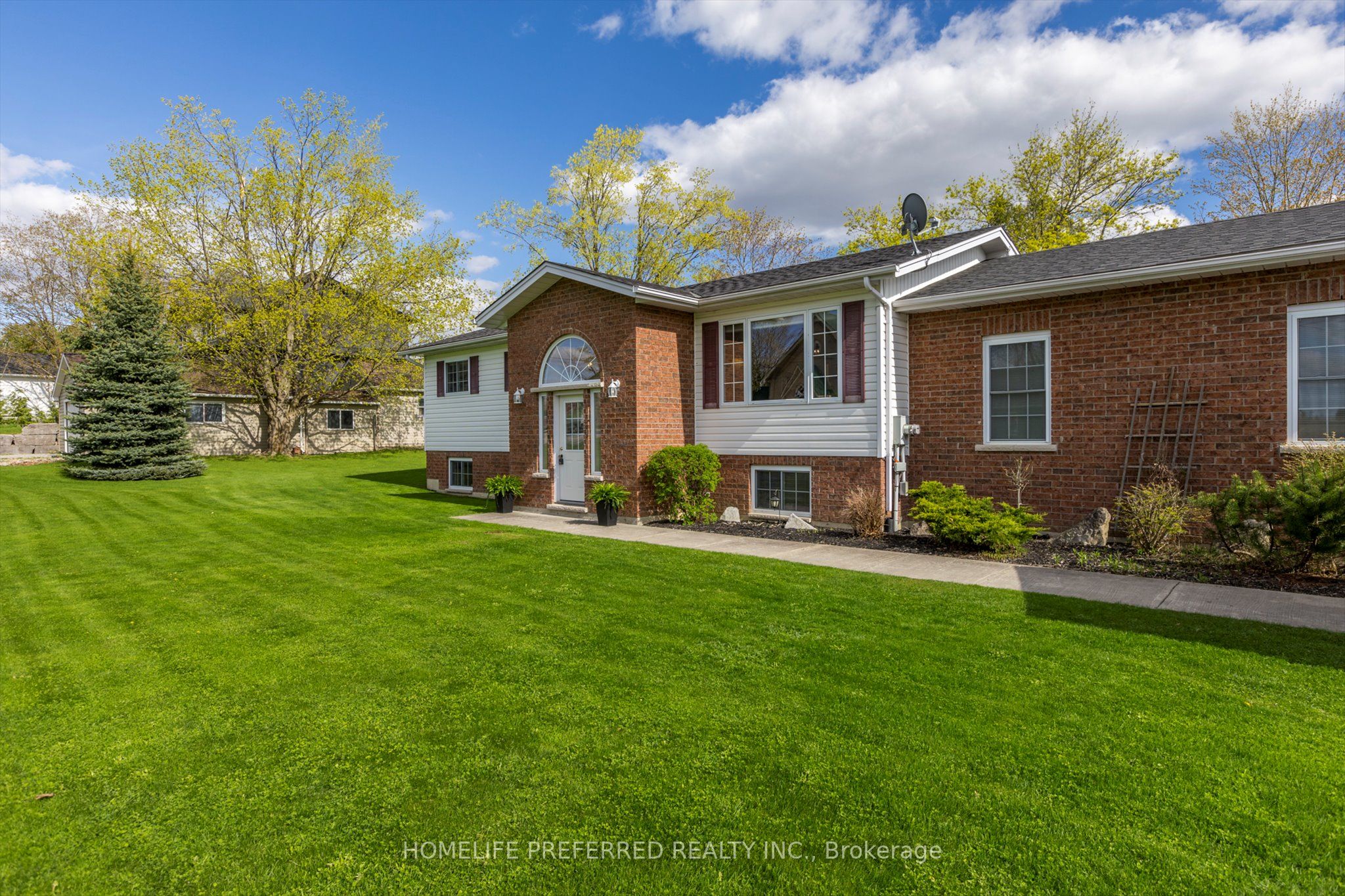 2445 Workman Street Property Photo 5