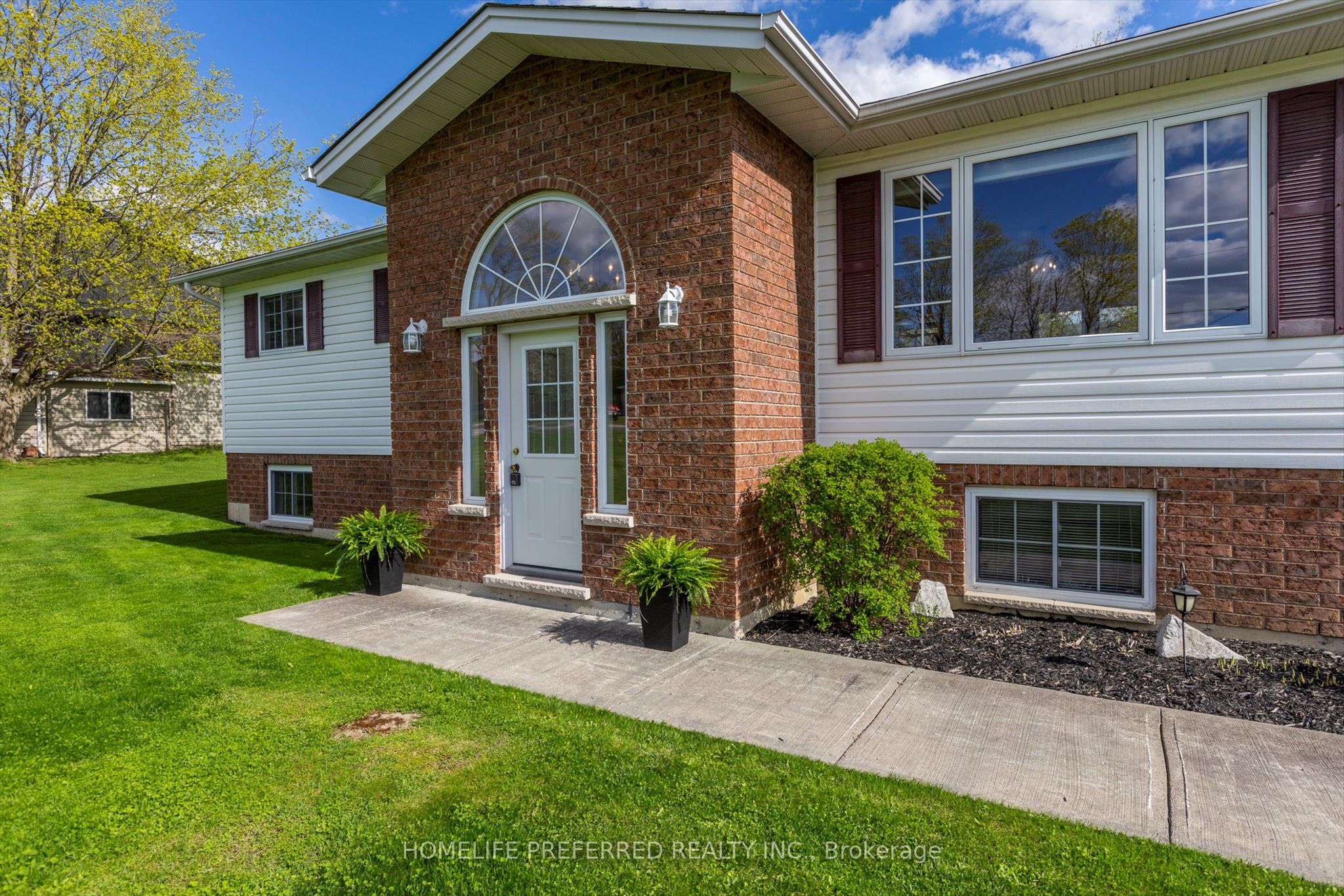 2445 Workman Street Property Photo 6