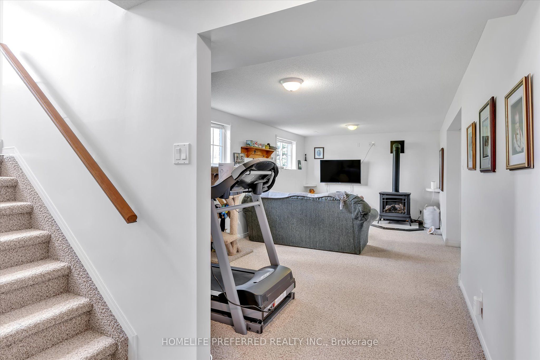 2445 Workman Street Property Photo 28