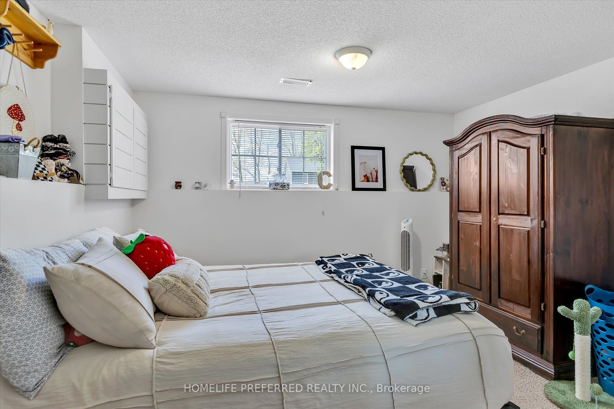 2445 Workman Street Property Photo 32