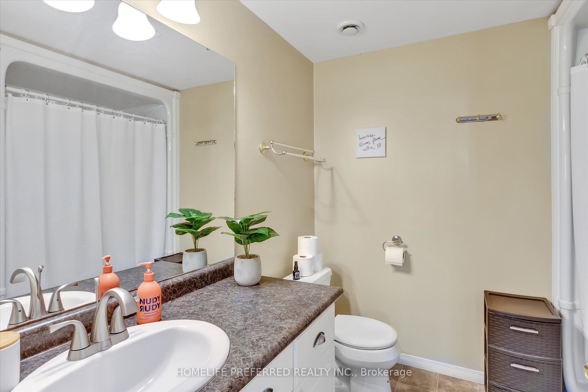 2445 Workman Street Property Photo 33