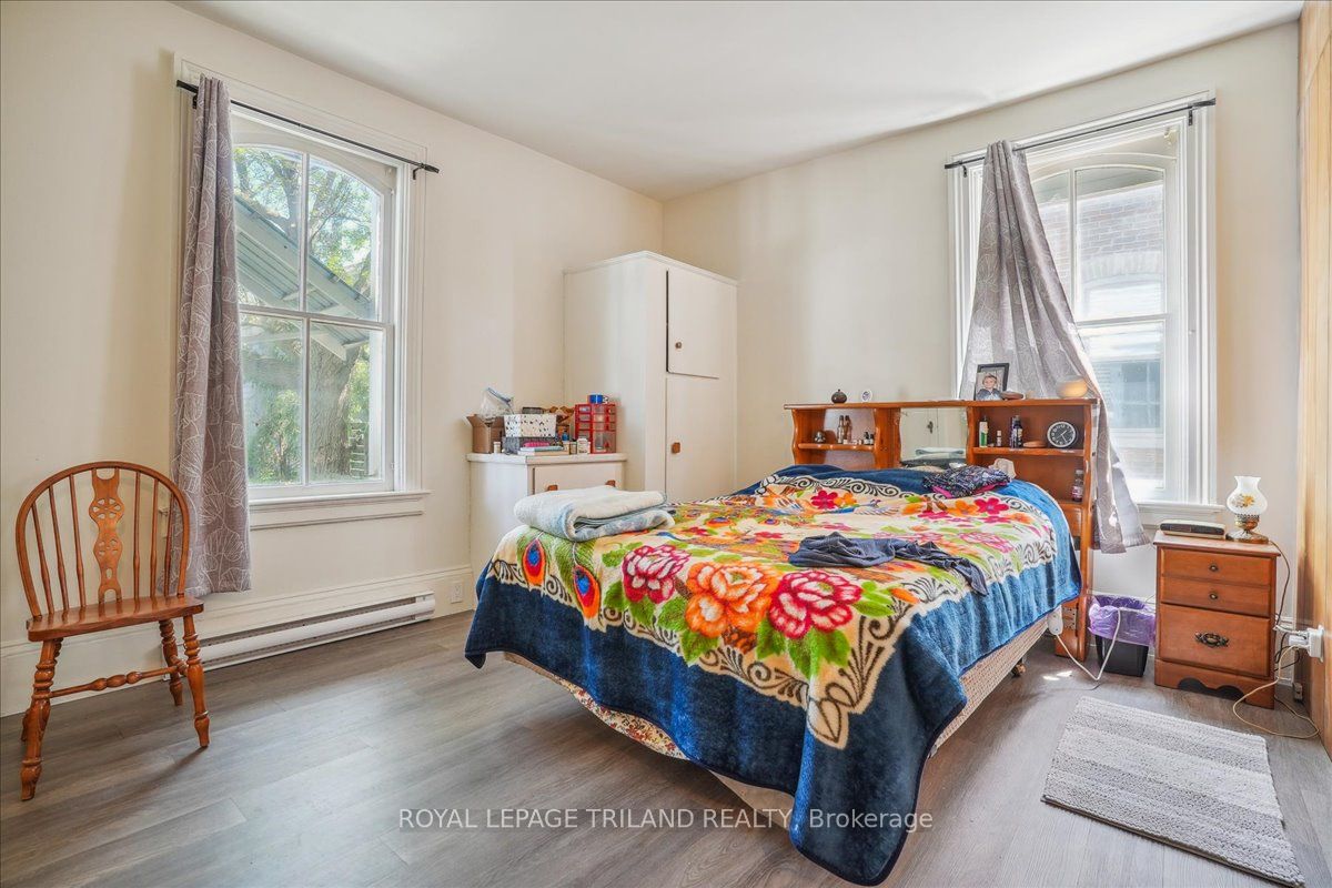 85 Kent Street N Property Photo 15