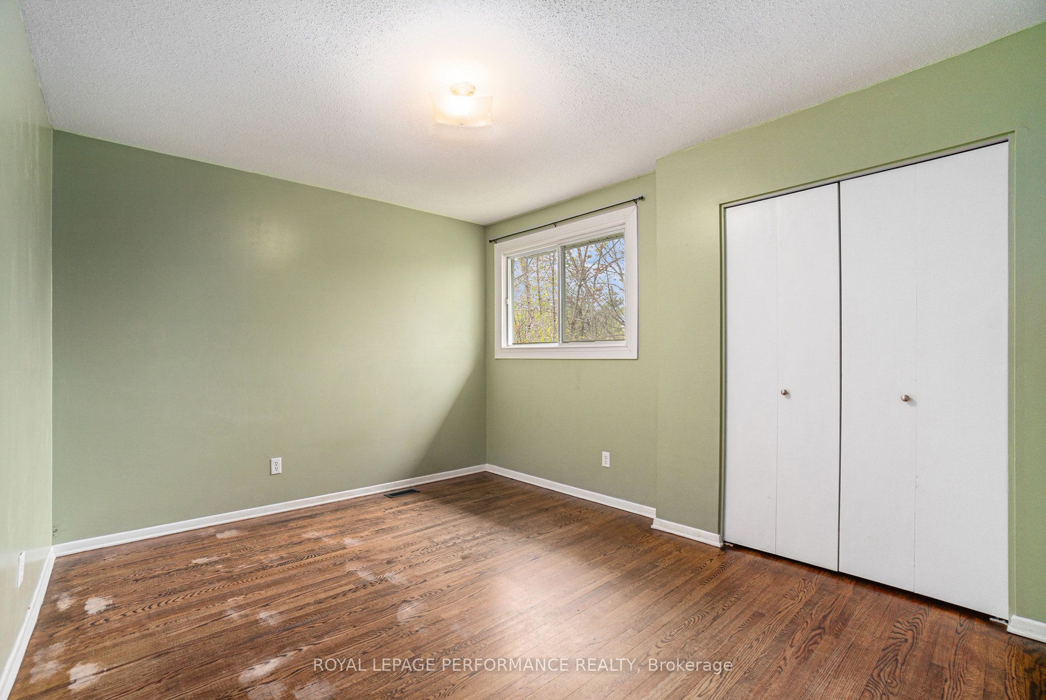 770 Eastvale Drive Property Photo 15