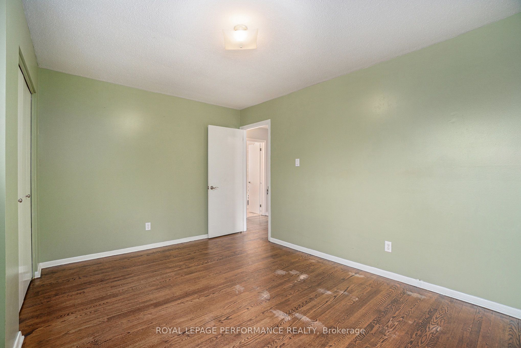 770 Eastvale Drive Property Photo 16