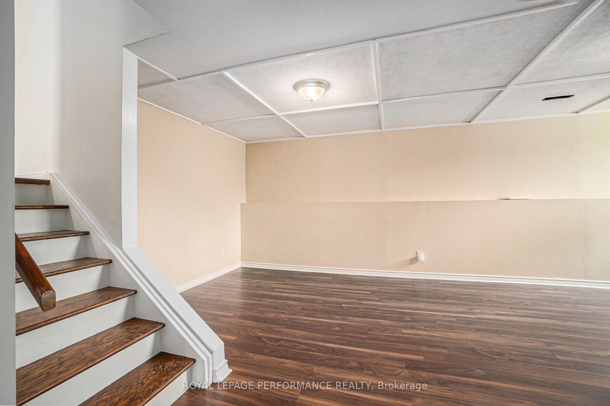 770 Eastvale Drive Property Photo 18