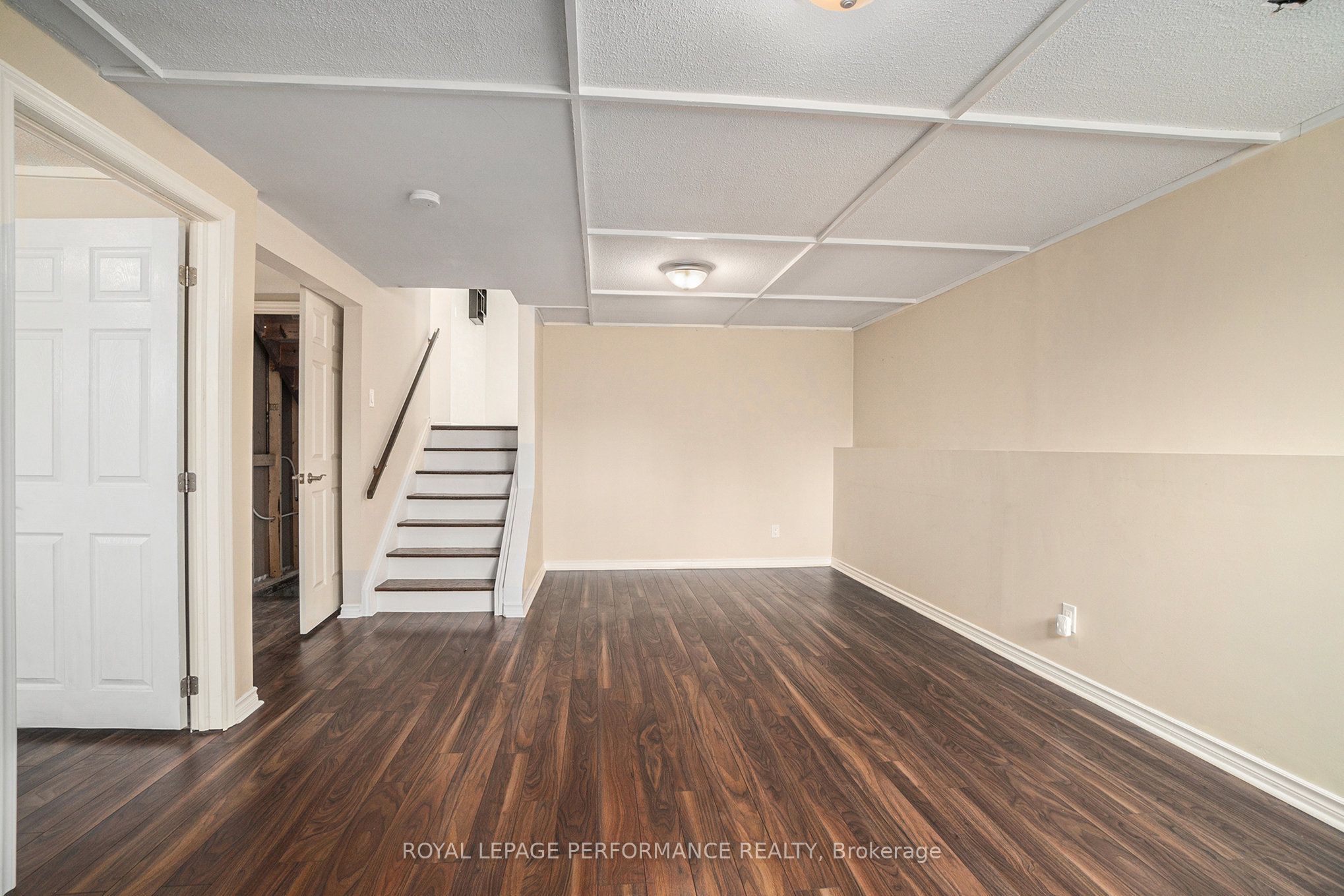 770 Eastvale Drive Property Photo 20