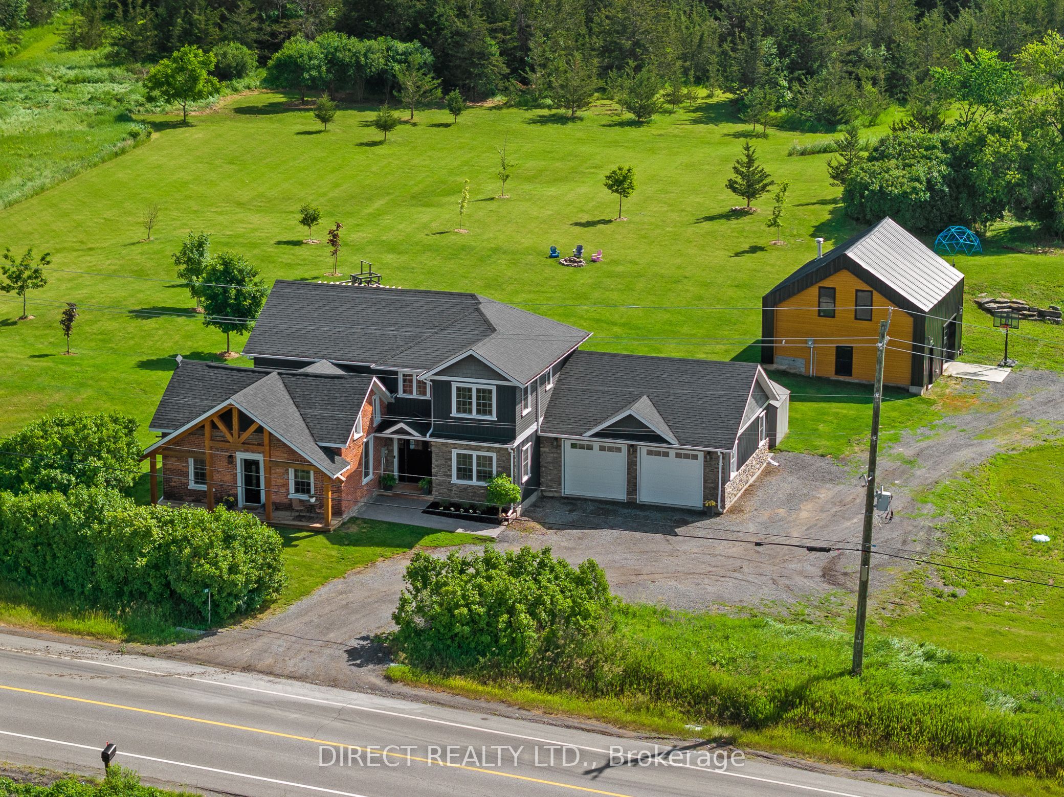 676 Deseronto Rd Property Photo