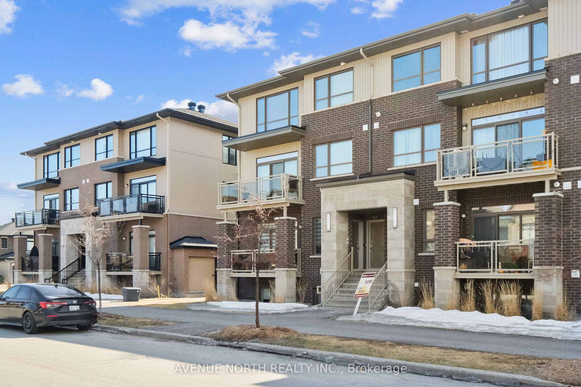 365 Axis Way Property Photo 4