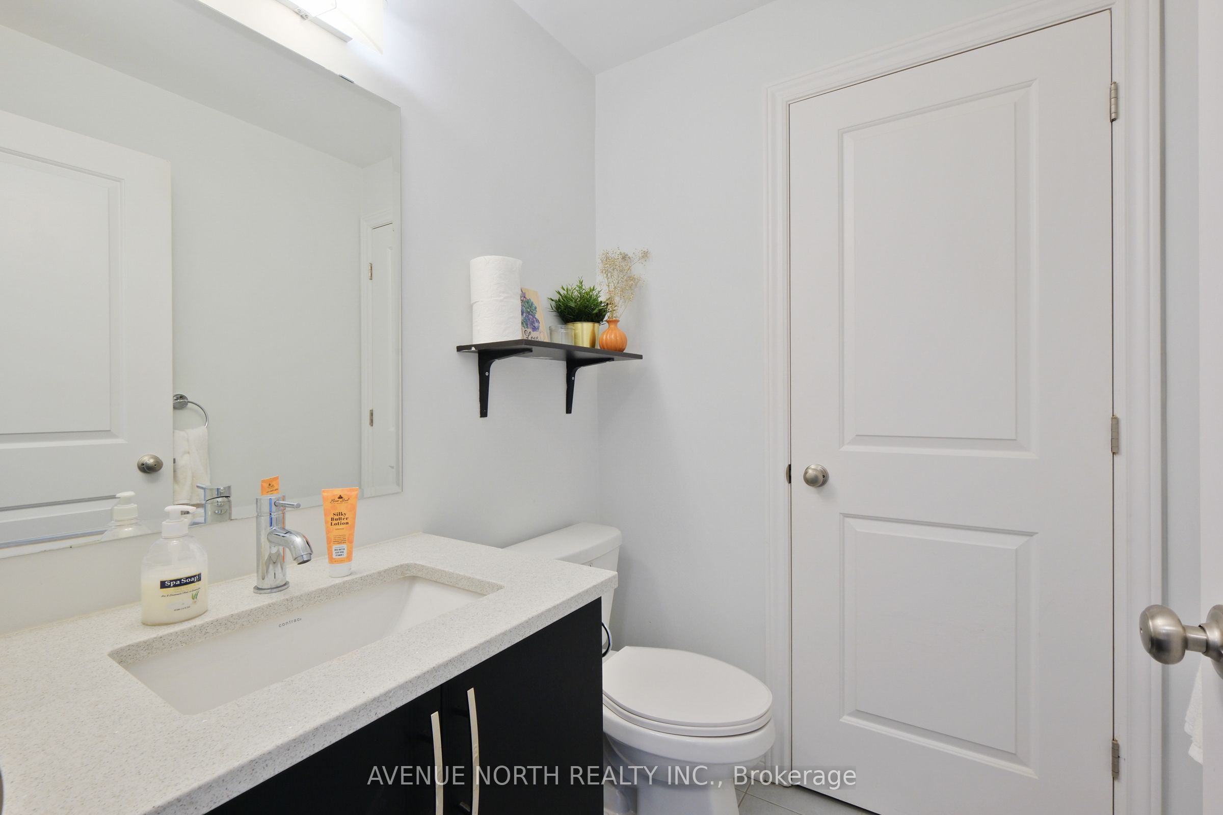 365 Axis Way Property Photo 18