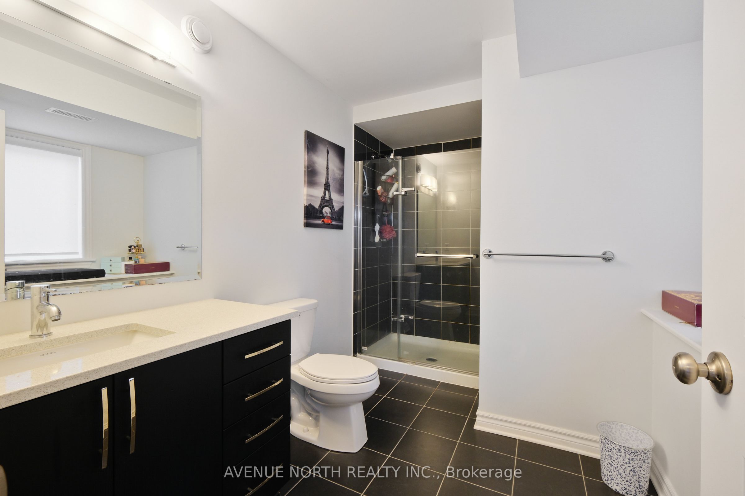 365 Axis Way Property Photo 28