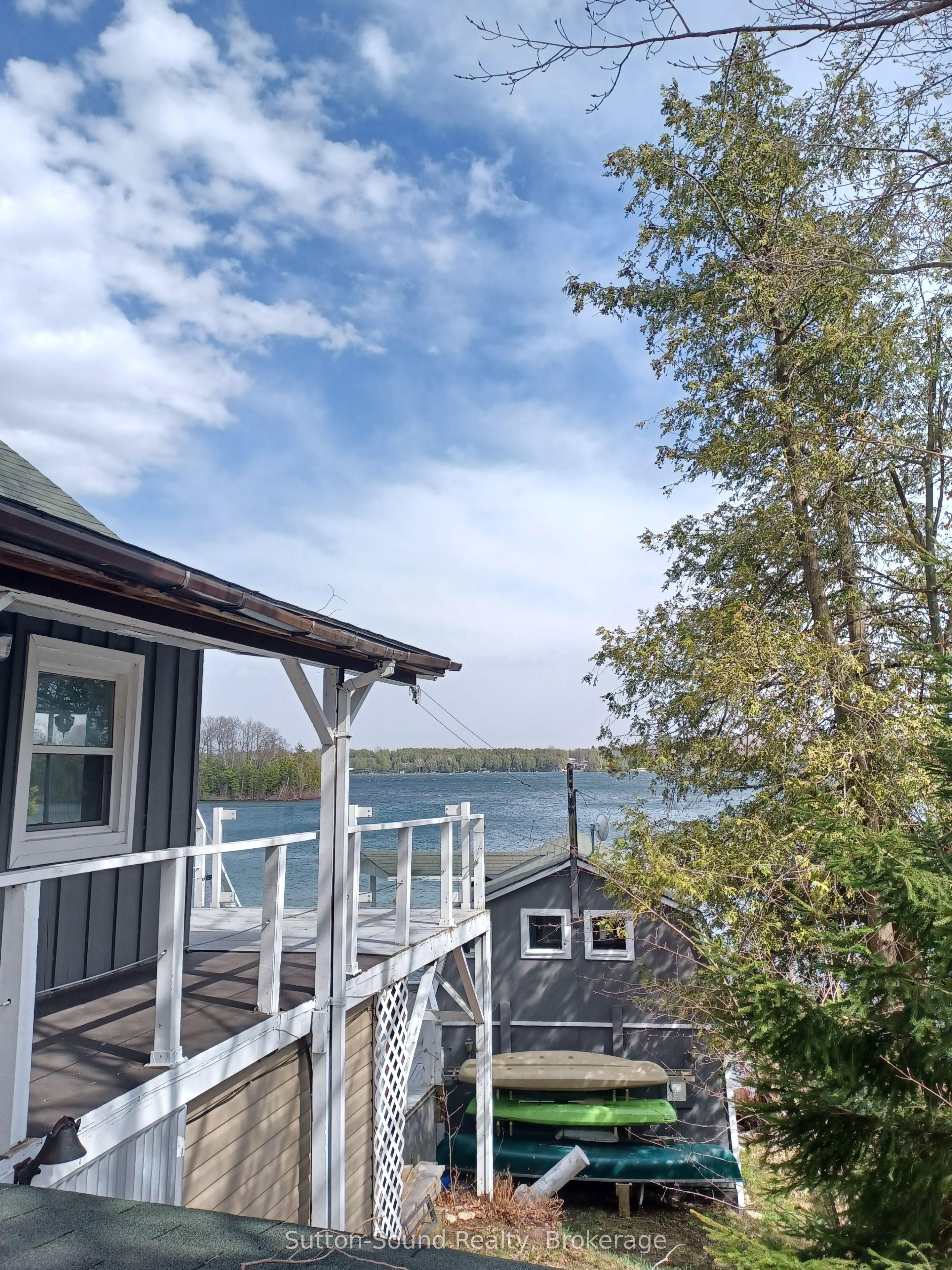 24 Islandview Drive Property Photo 11