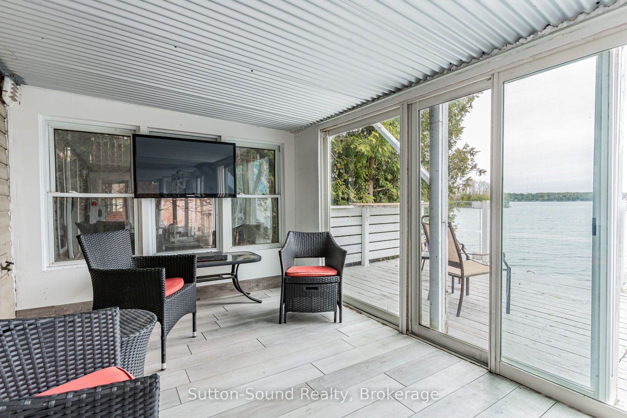 24 Islandview Drive Property Photo 23