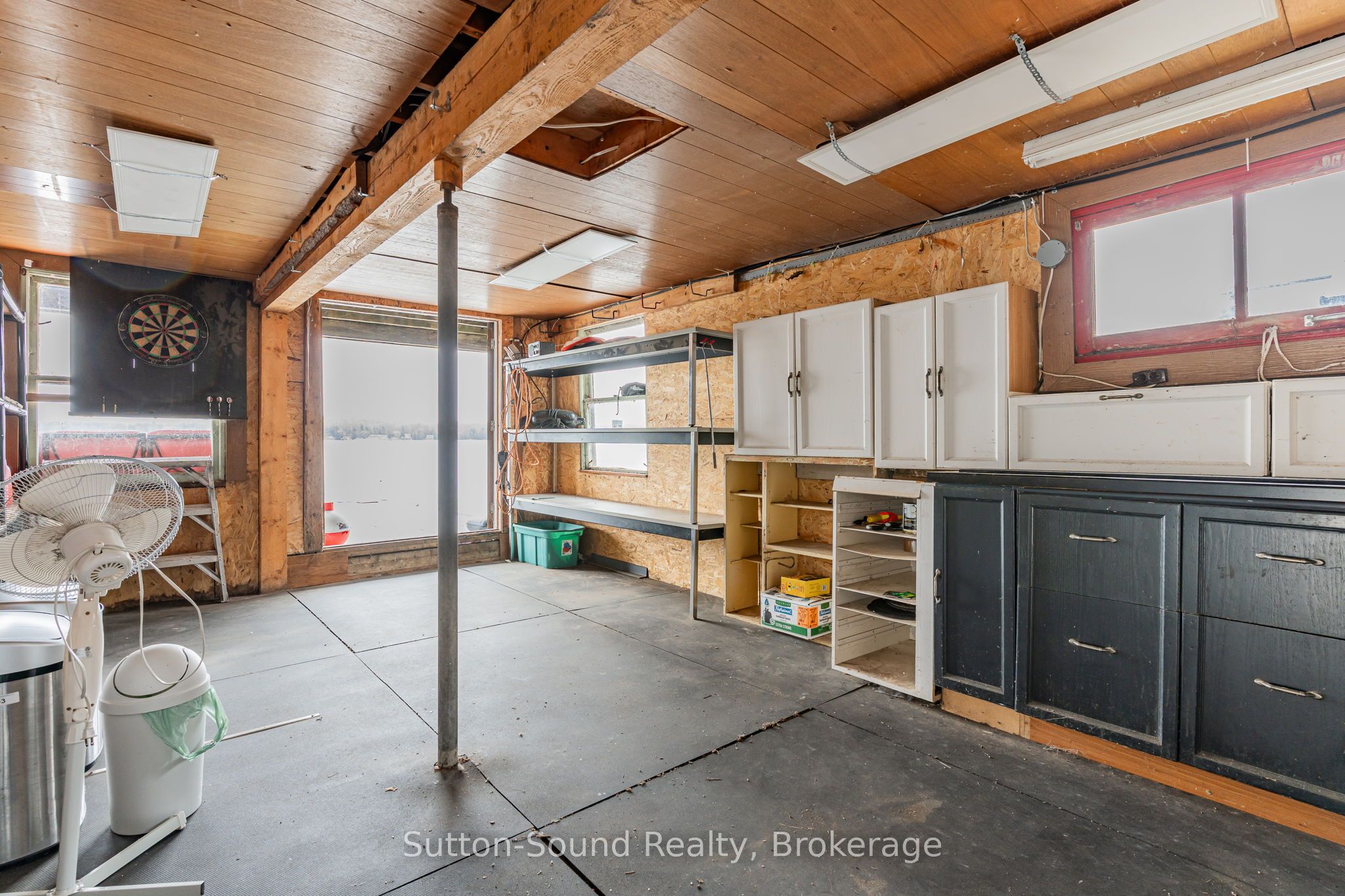 24 Islandview Drive Property Photo 41
