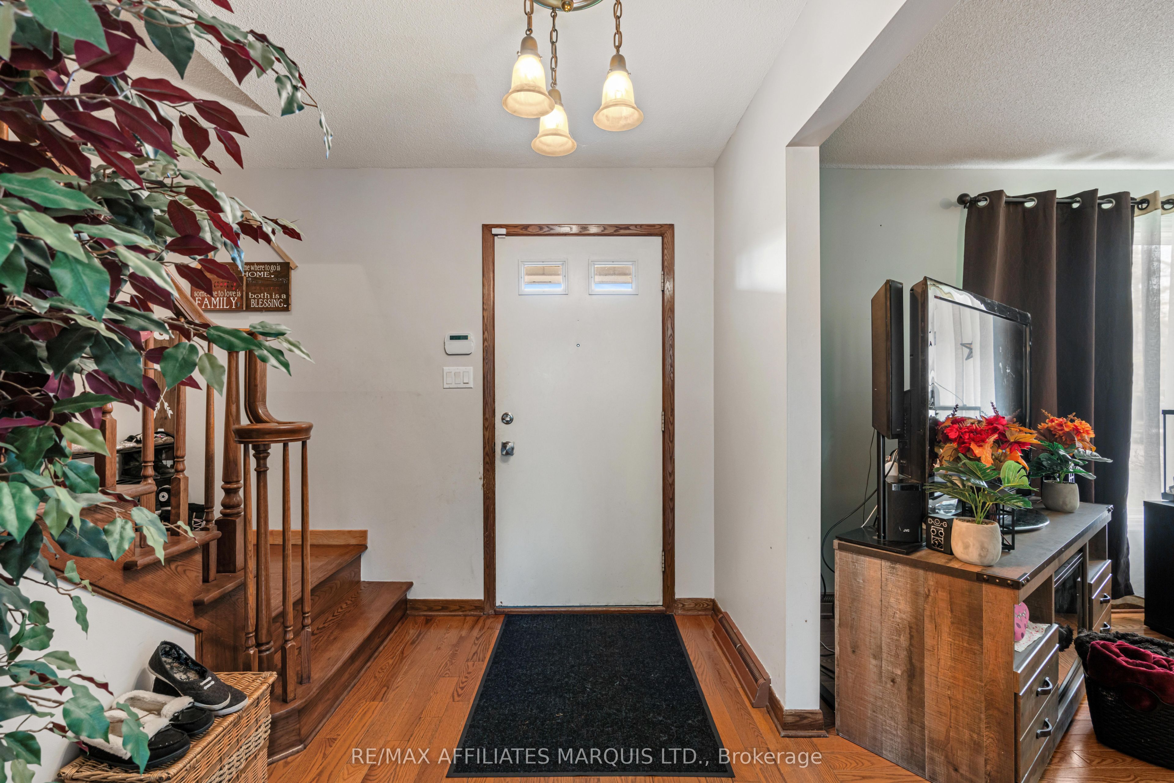 1514 Catherine Street Property Photo 6