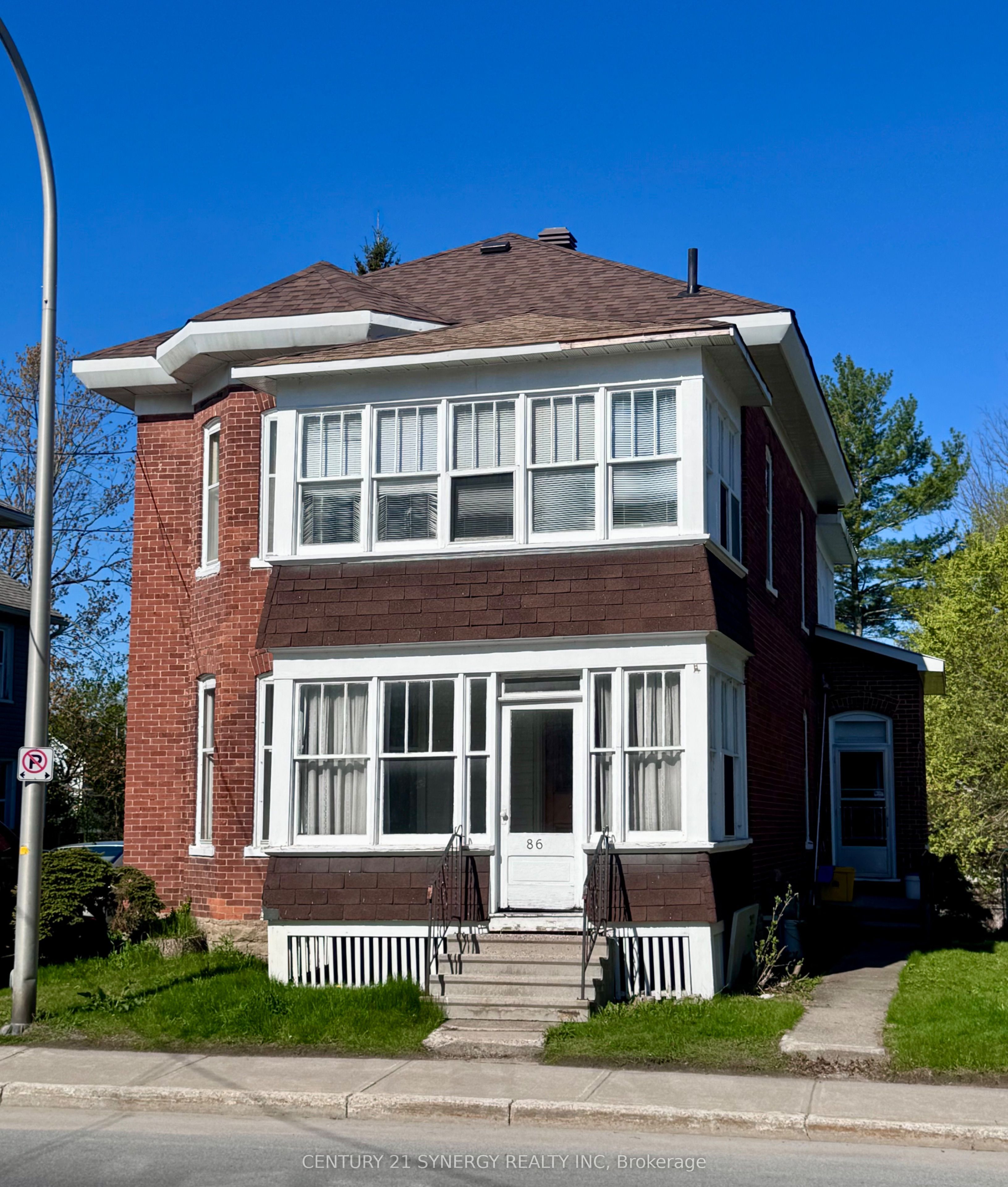 86 Brockville Street Property Photo 1