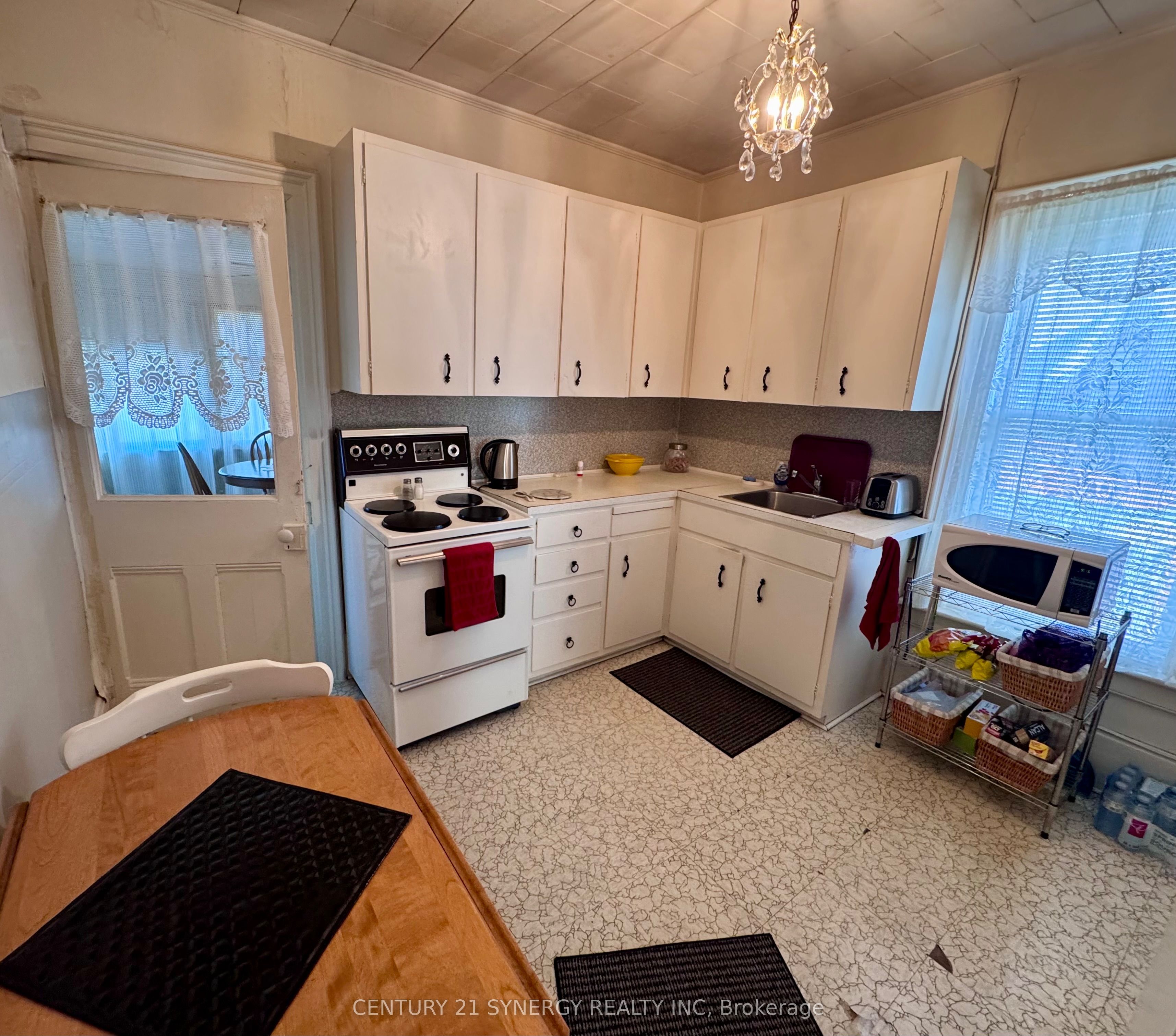 86 Brockville St Property Photo 17