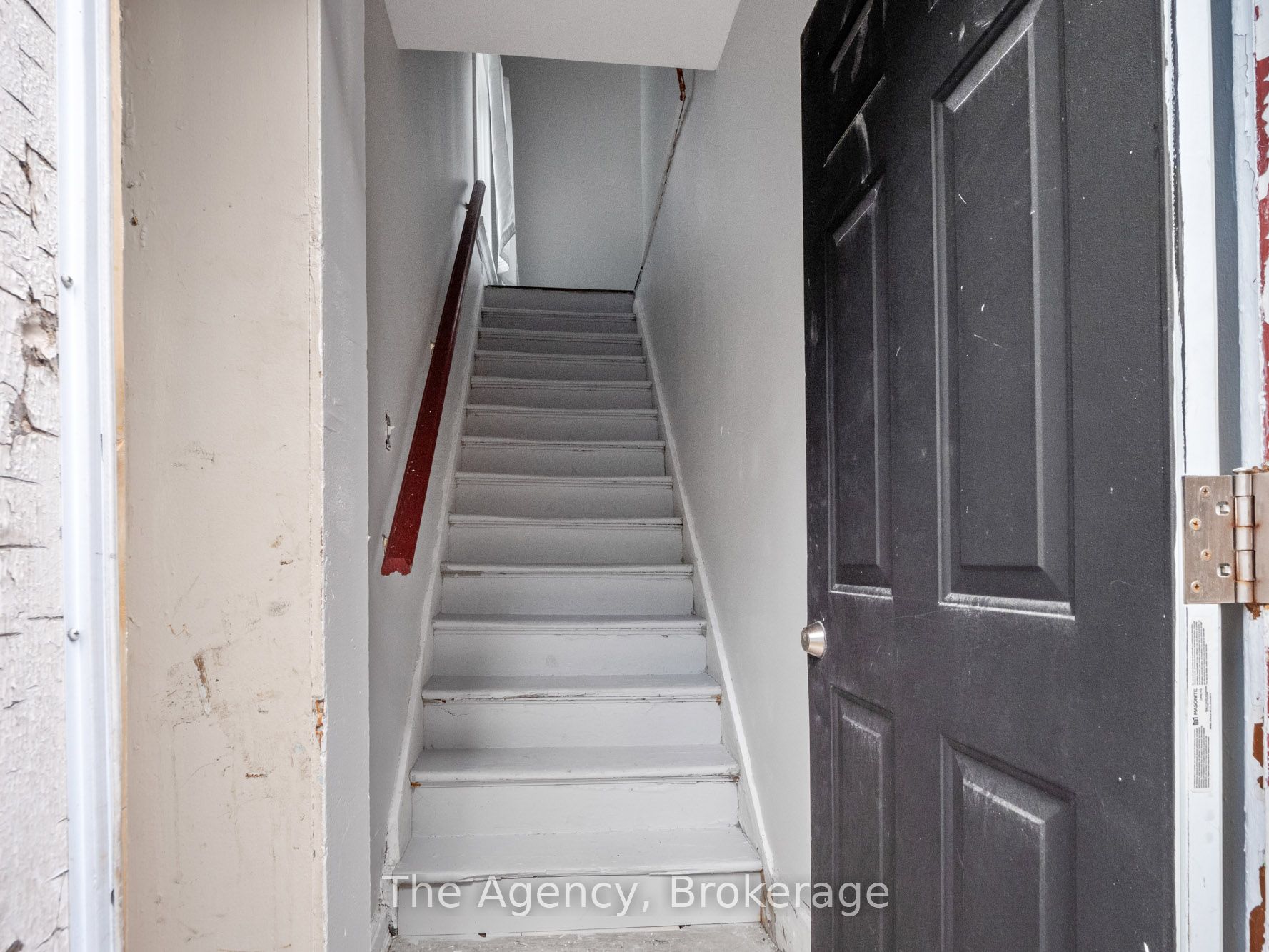 55 Chapel Street S Property Photo 11