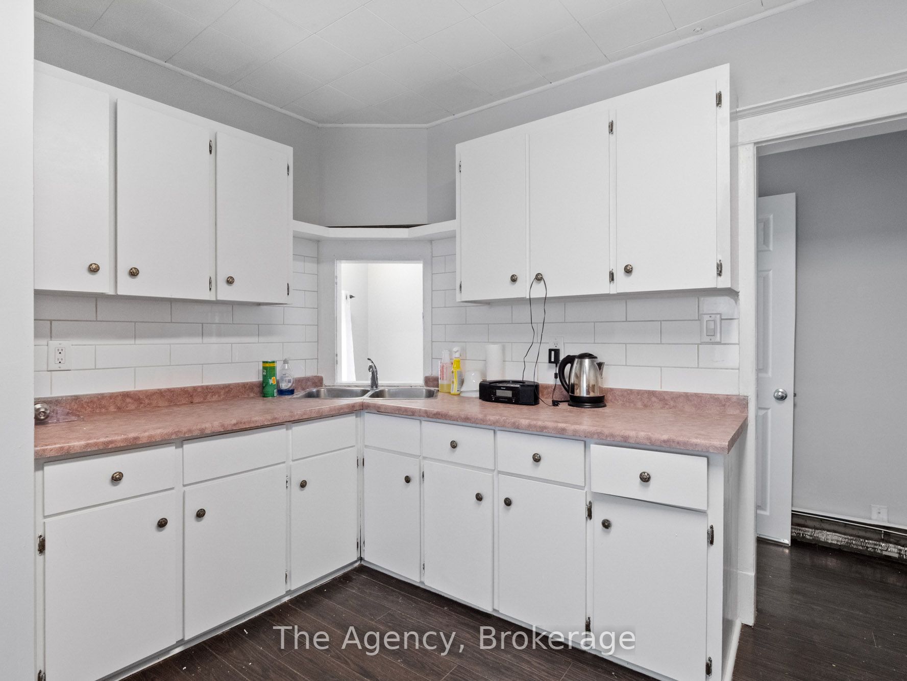 55 Chapel Street S Property Photo 15