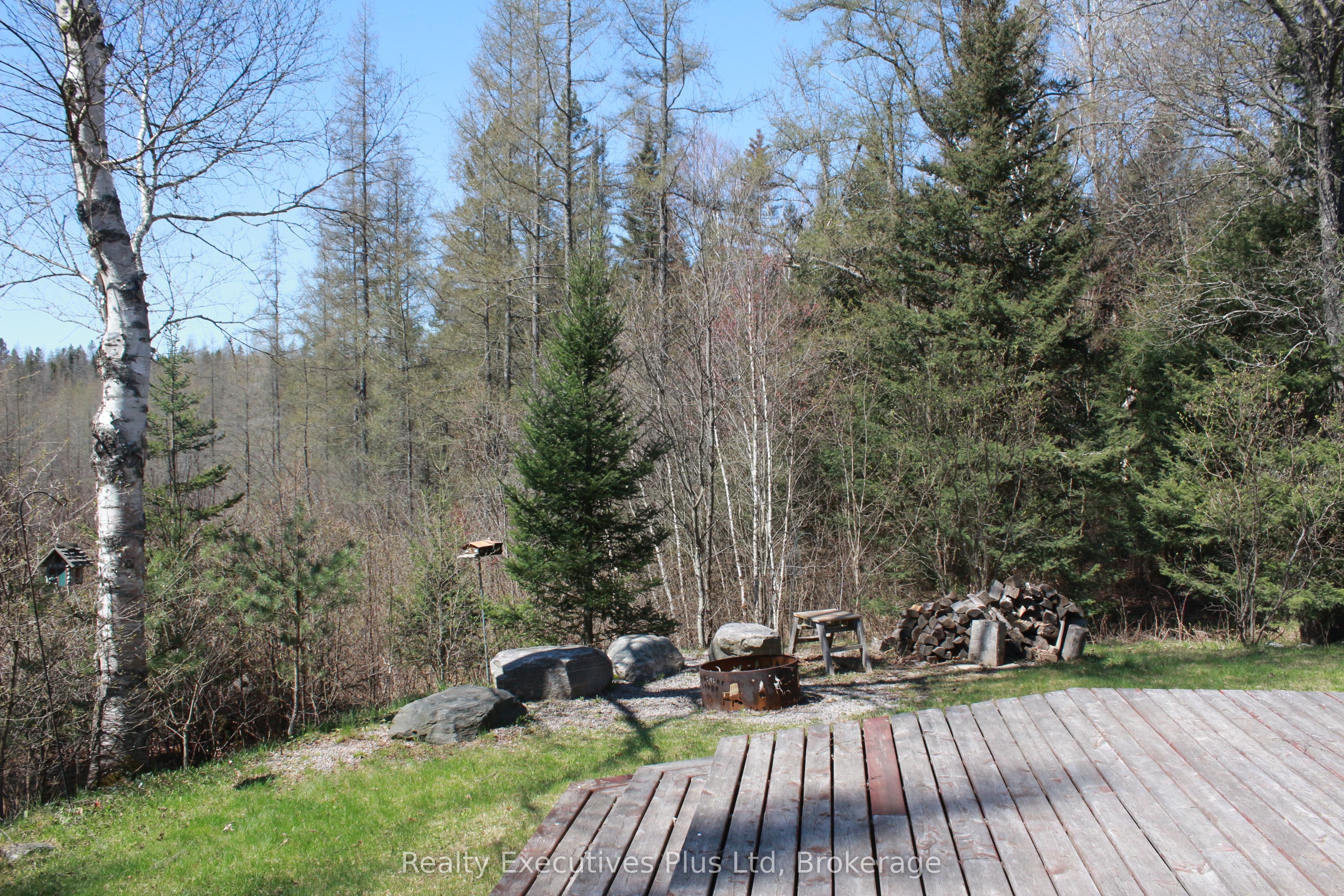 502 Deer Lake Road Property Photo 9