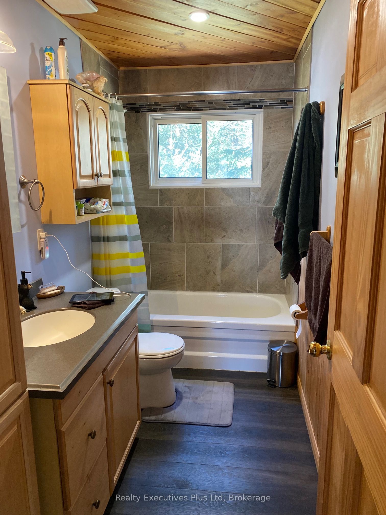 502 Deer Lake Road Property Photo 15
