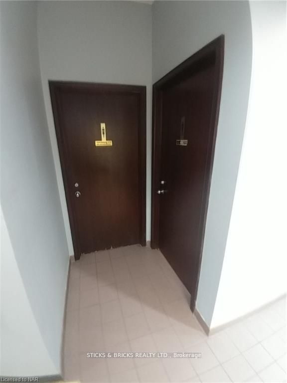 4424 Queen St Property Photo 15
