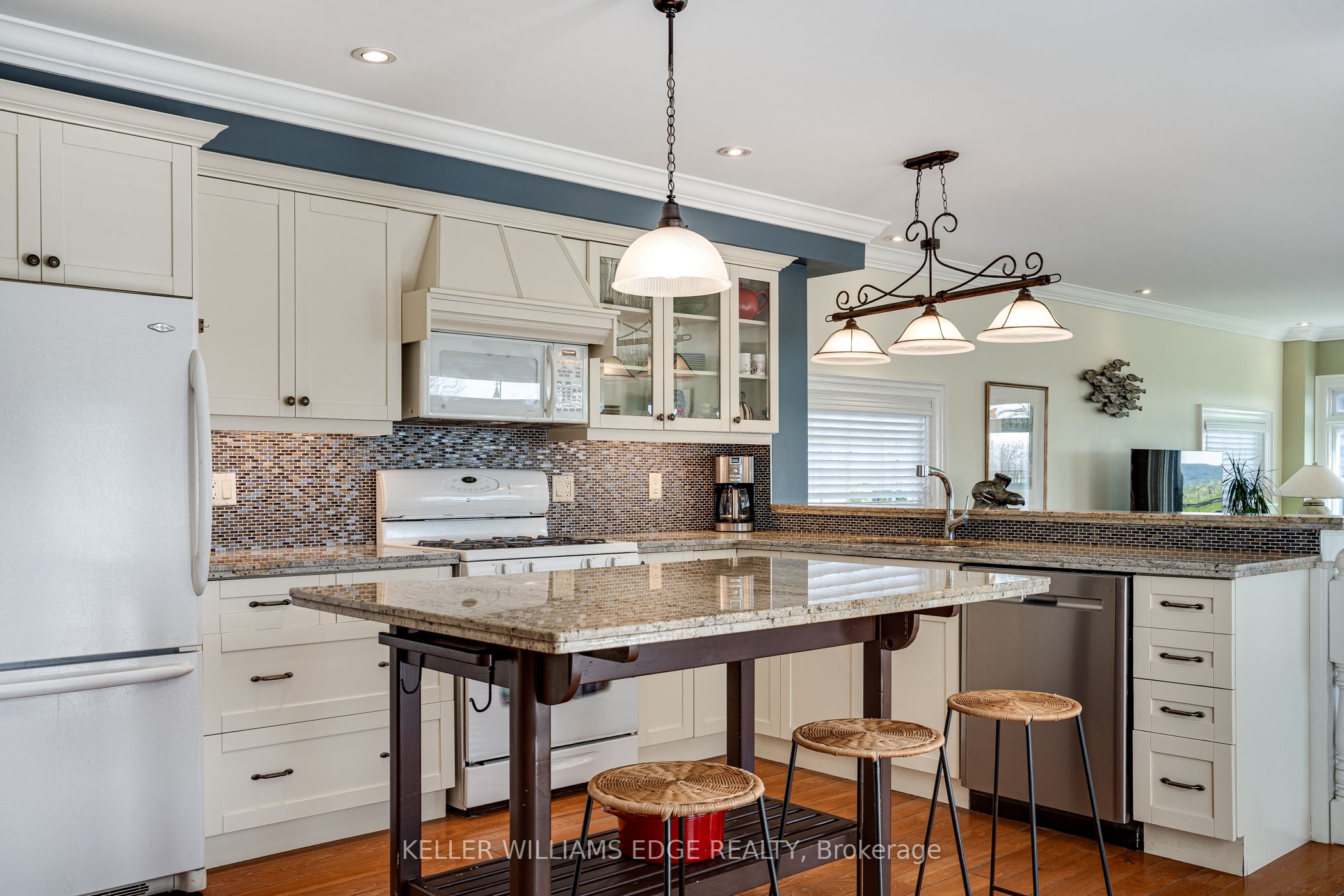 849 Beach Boulevard Property Photo 8