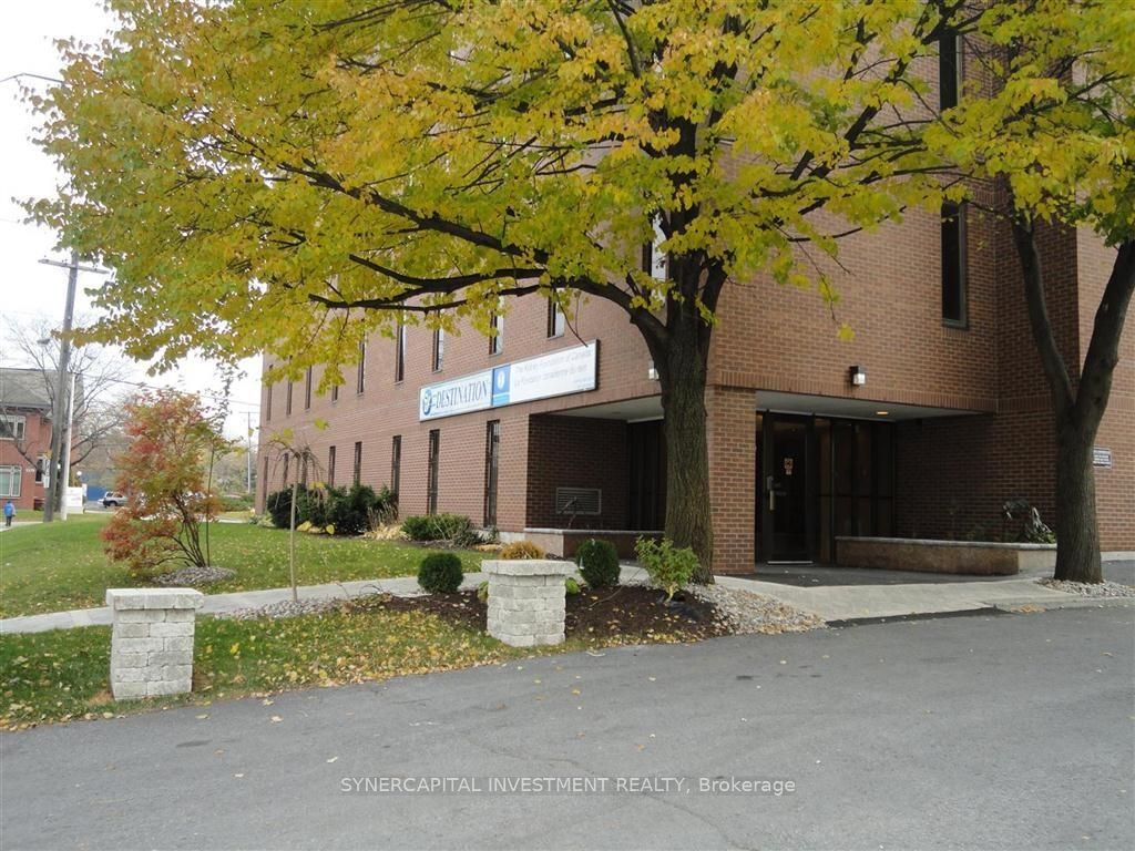 #B100 - 1376 Bank Street