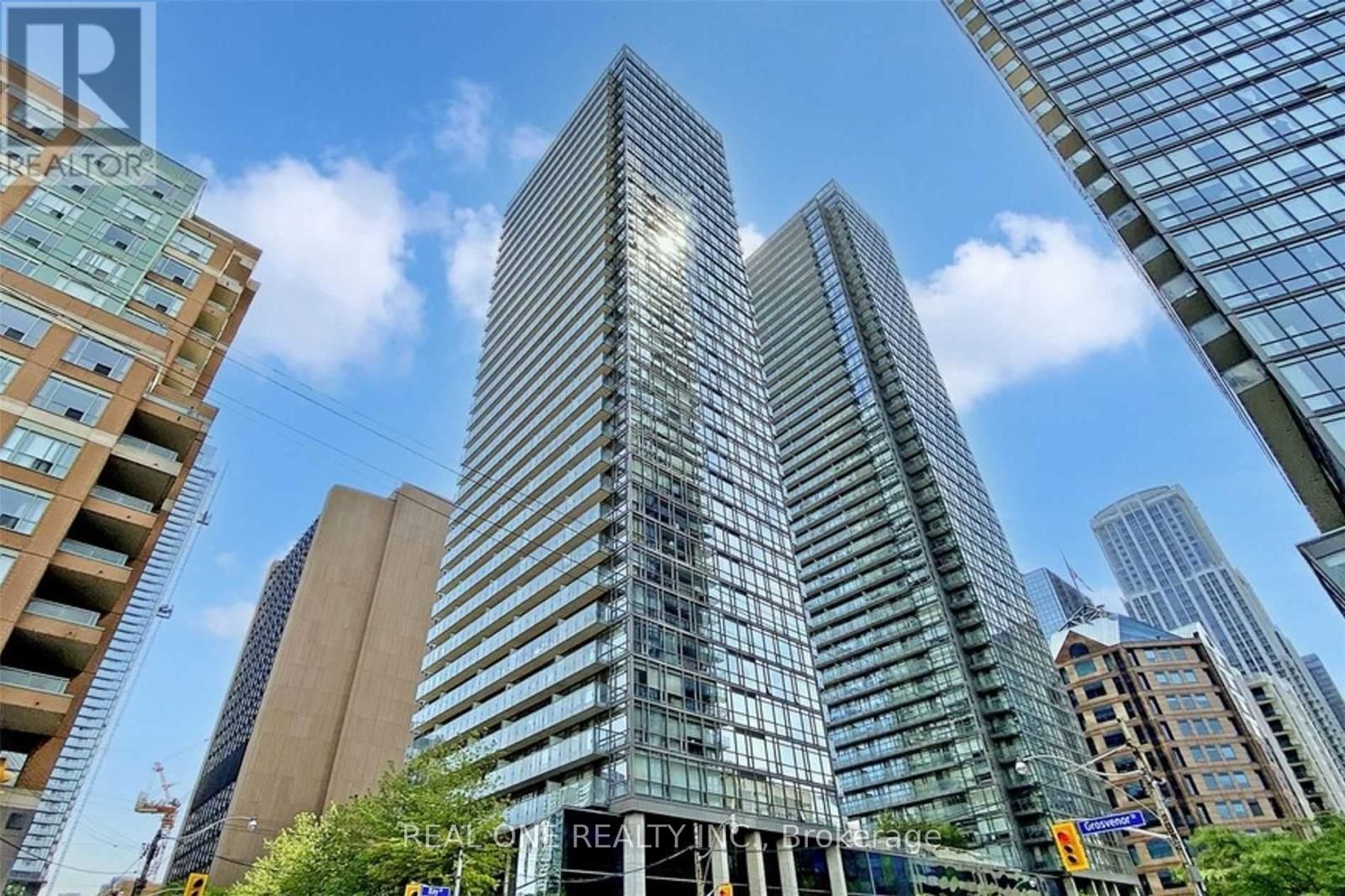 #1208 - 37 Grosvenor St Street Property Photo