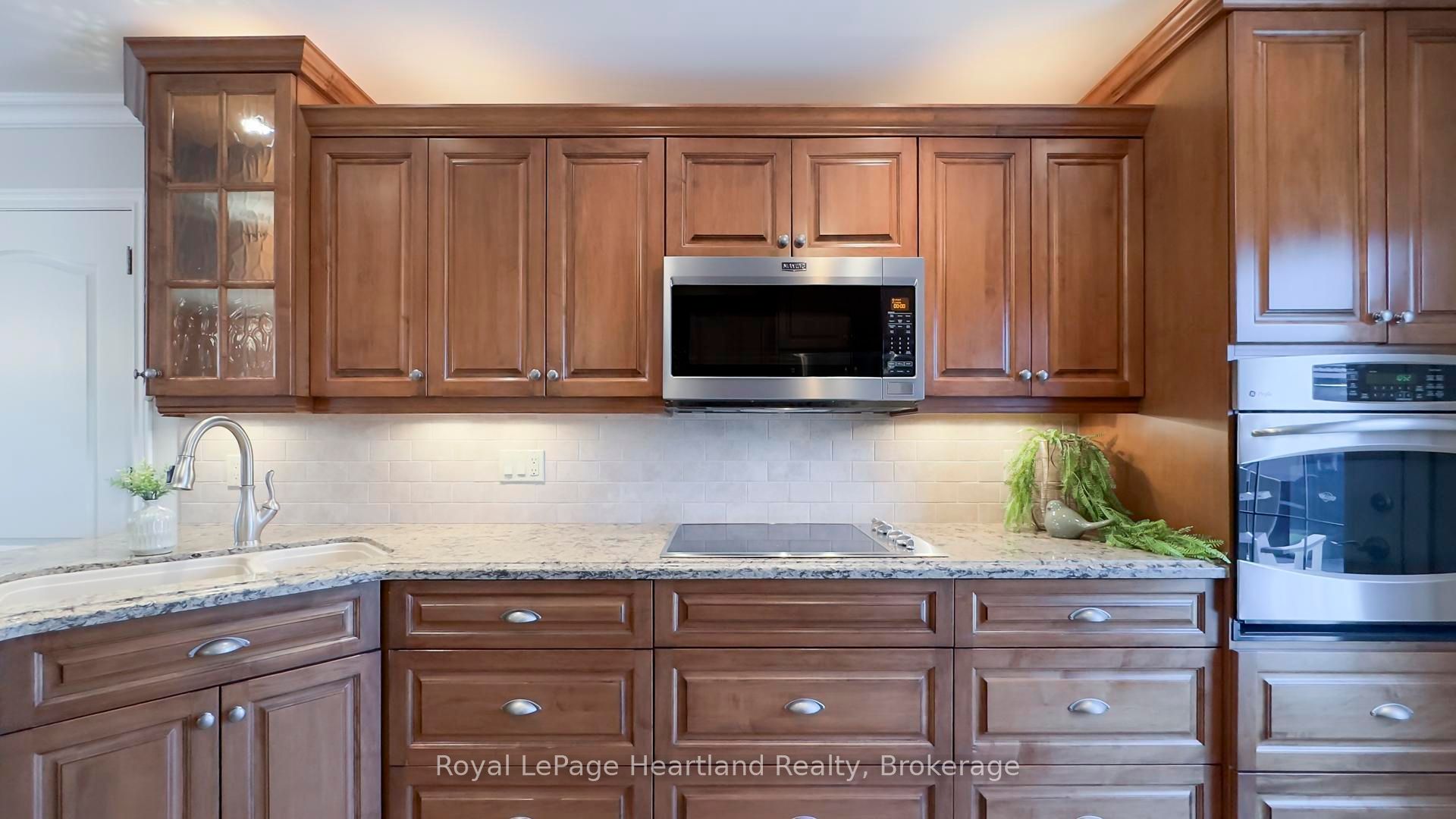 333 Ontario Street Property Photo 9