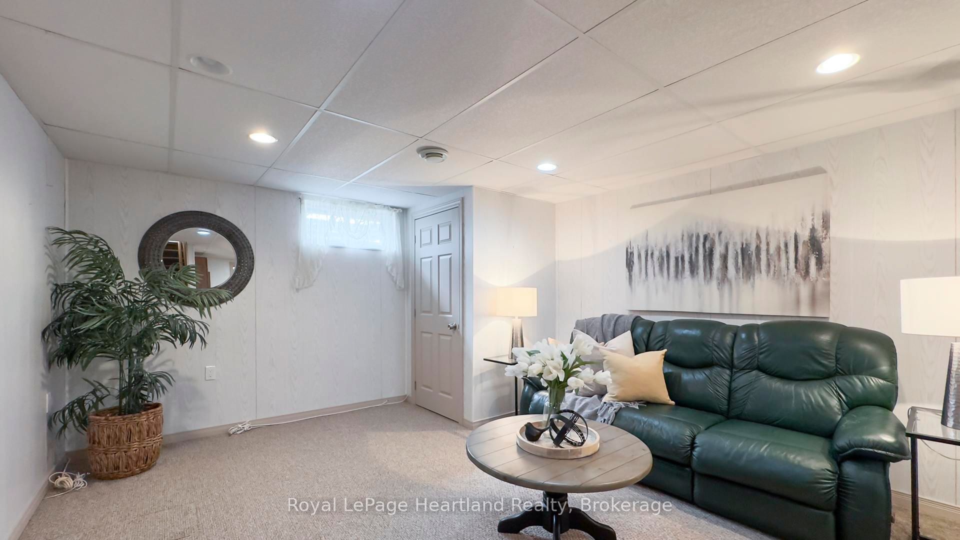 333 Ontario Street Property Photo 21