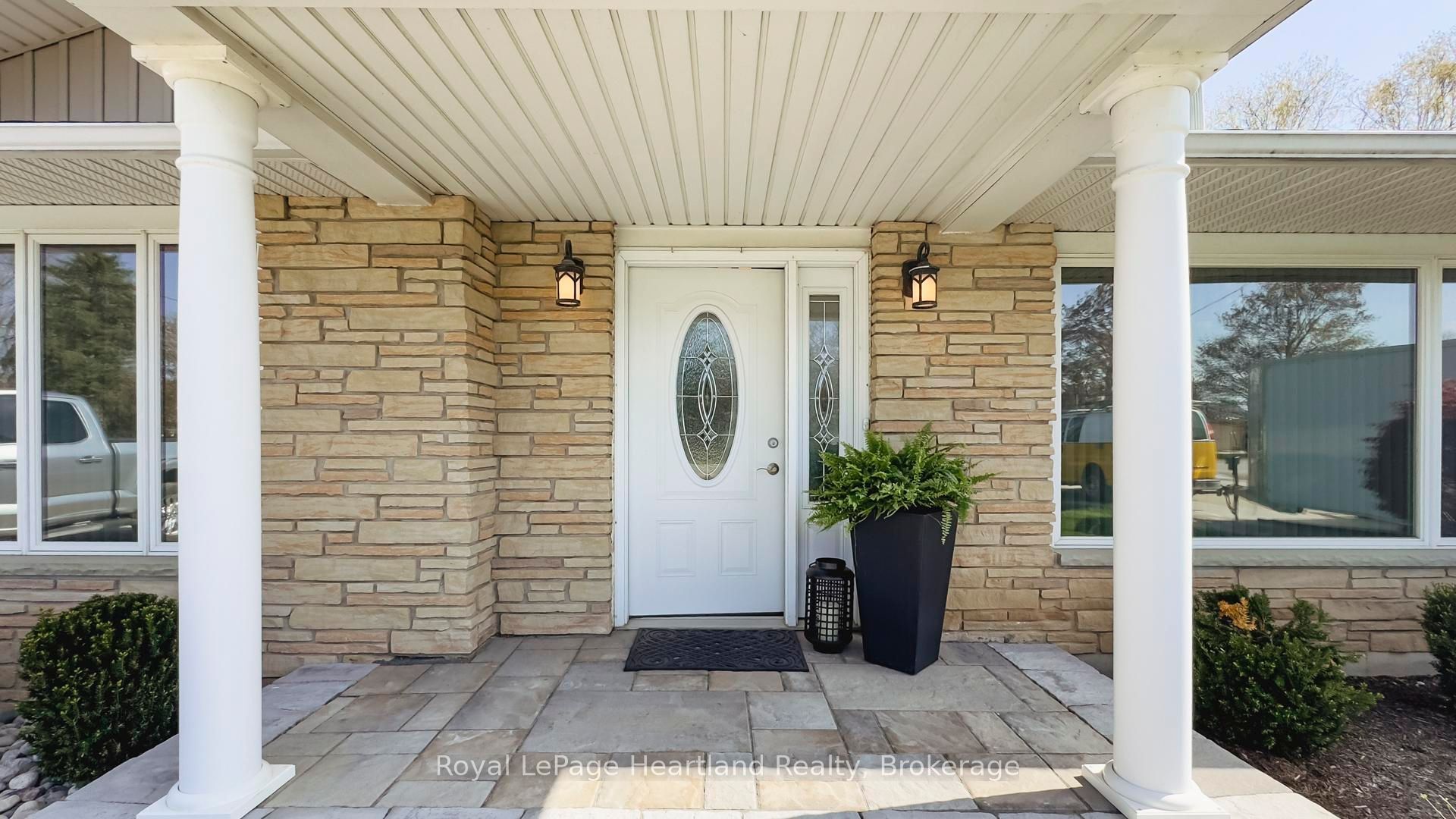 333 Ontario Street Property Photo 31