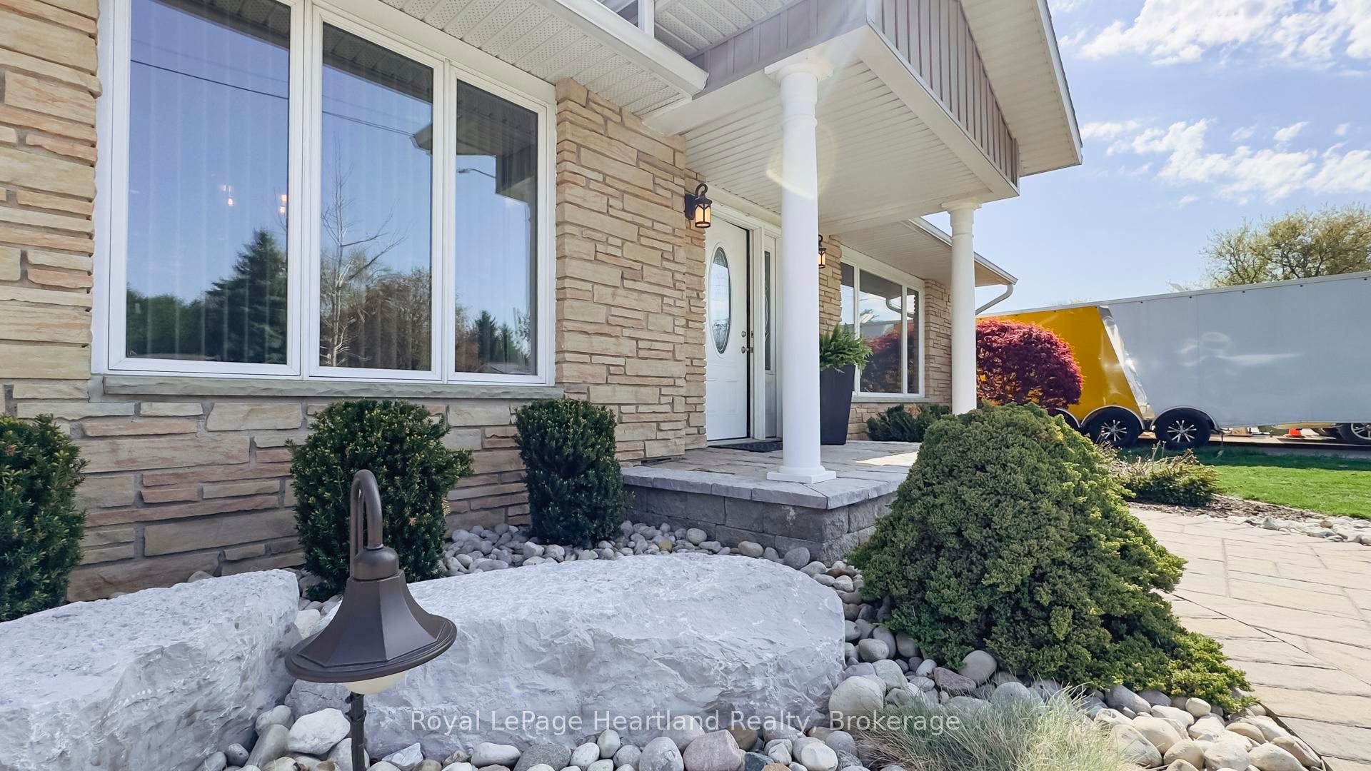 333 Ontario Street Property Photo 32