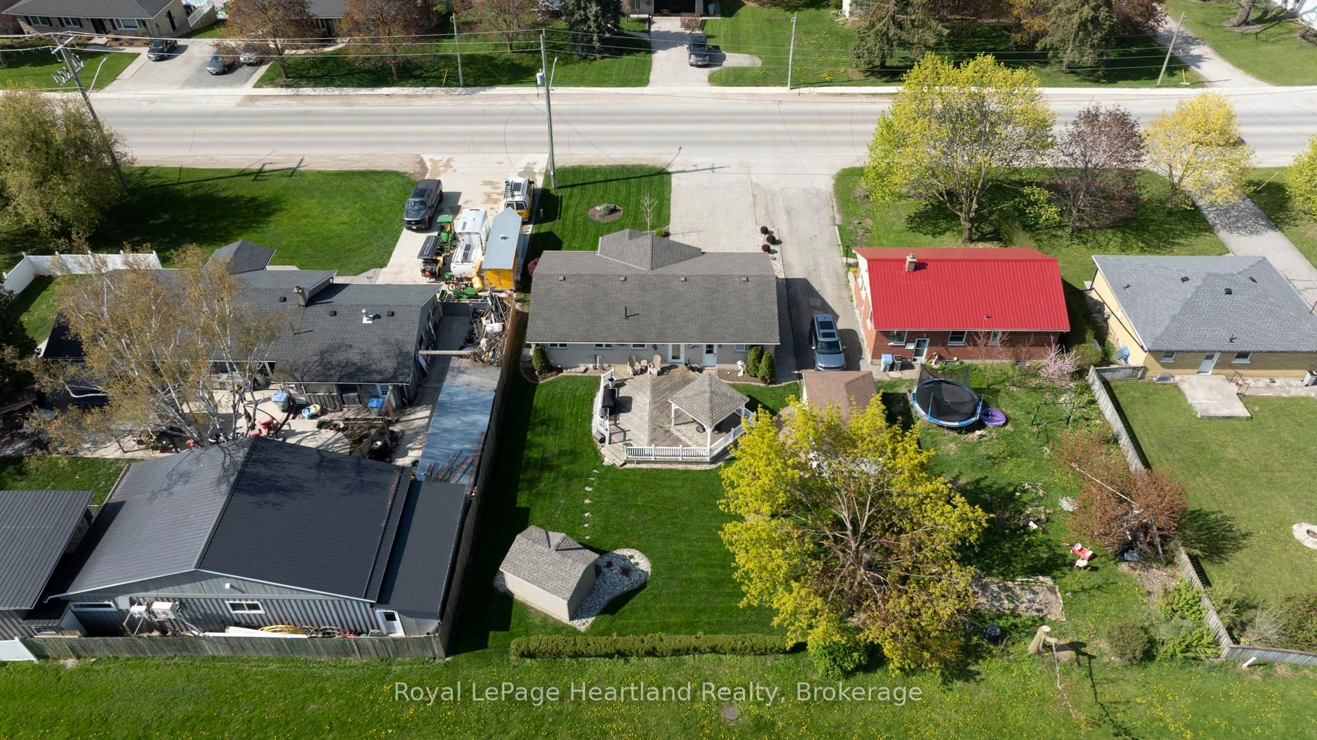 333 Ontario Street Property Photo 35