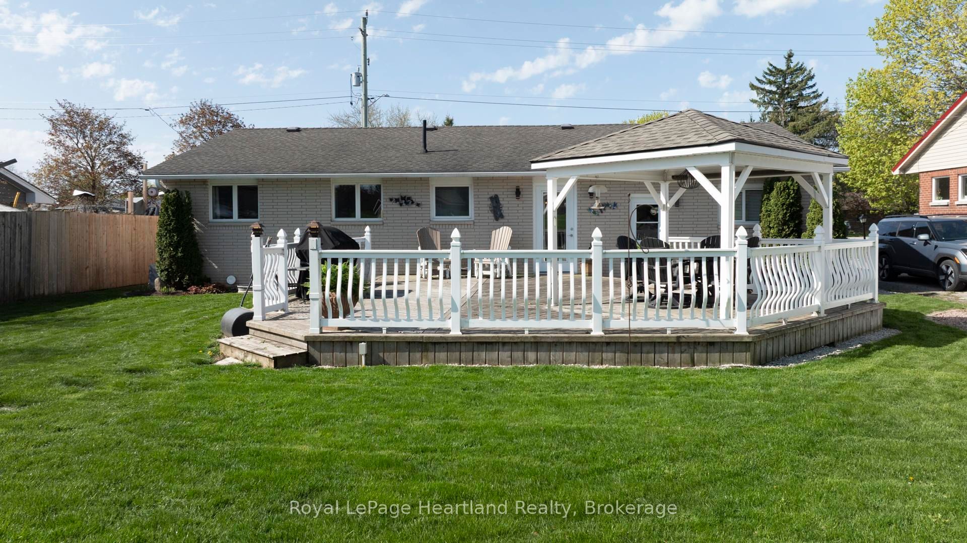 333 Ontario Street Property Photo 38
