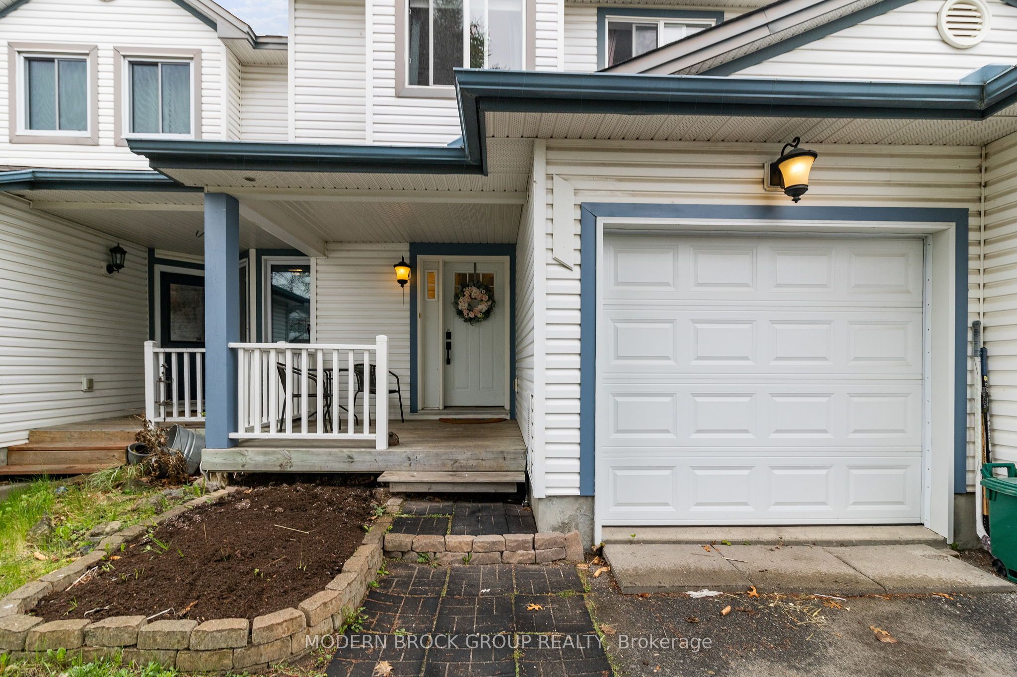 828 Maley Street Property Photo