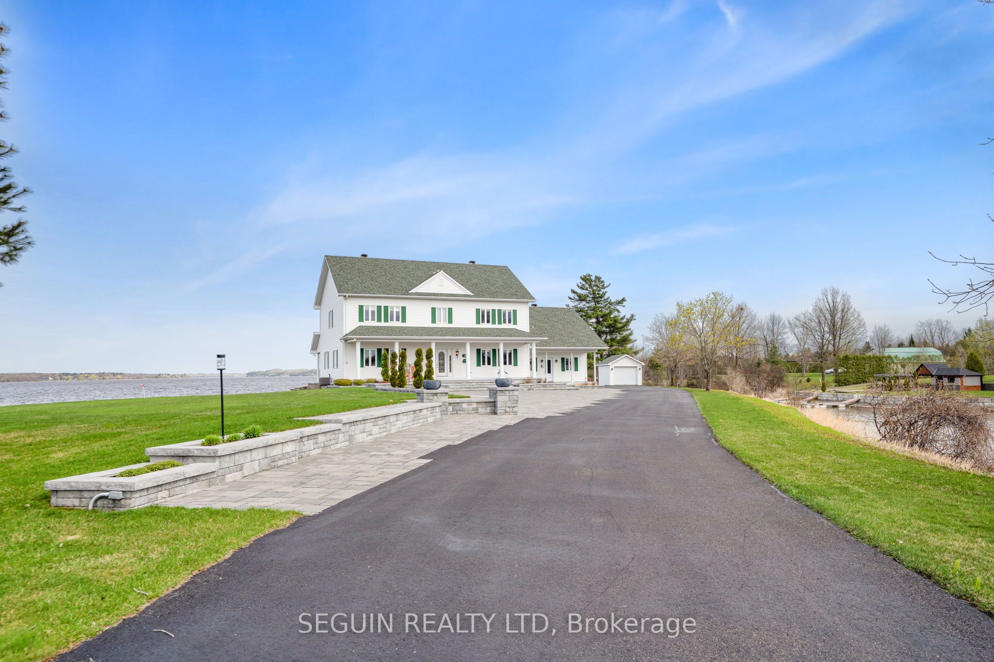 3519 Front Road Property Photo 1