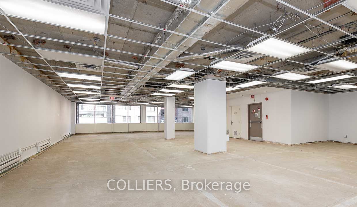 222 Somerset St W Property Photo 2