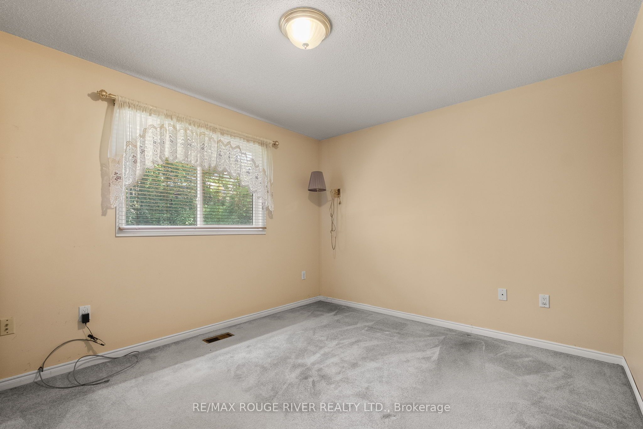 5454 Lakeshore Drive Property Photo 13