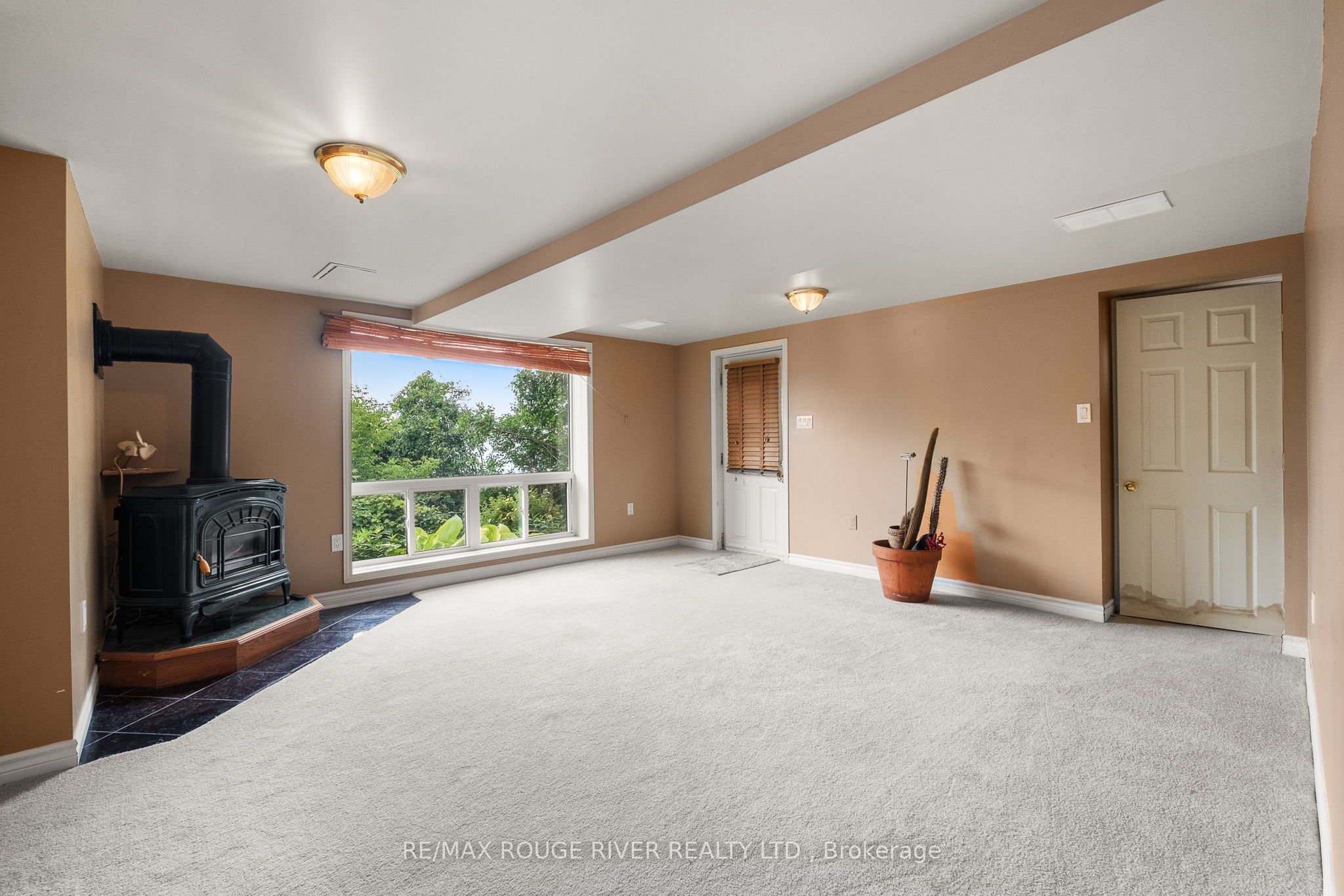 5454 Lakeshore Drive Property Photo 20