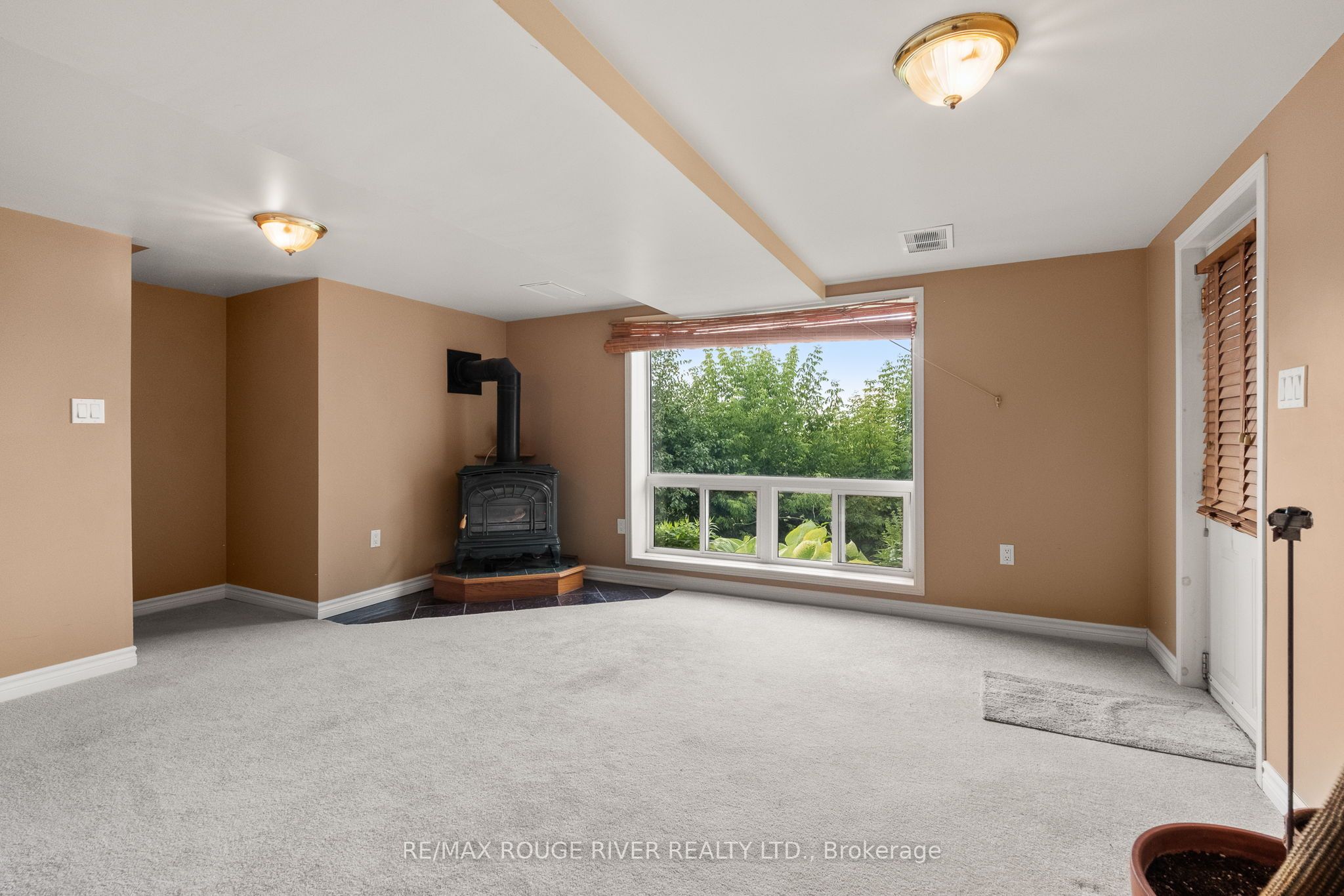 5454 Lakeshore Drive Property Photo 21