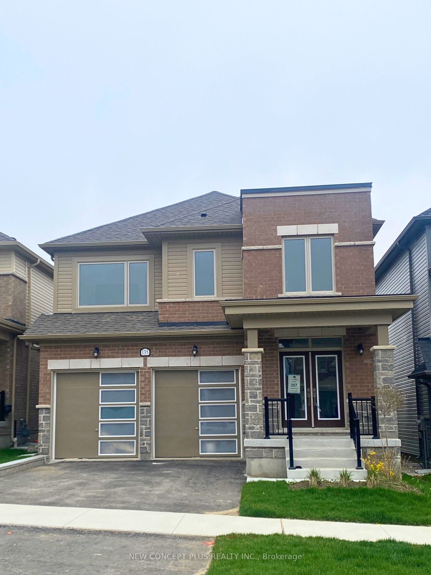 135 Rea Drive Property Photo 1