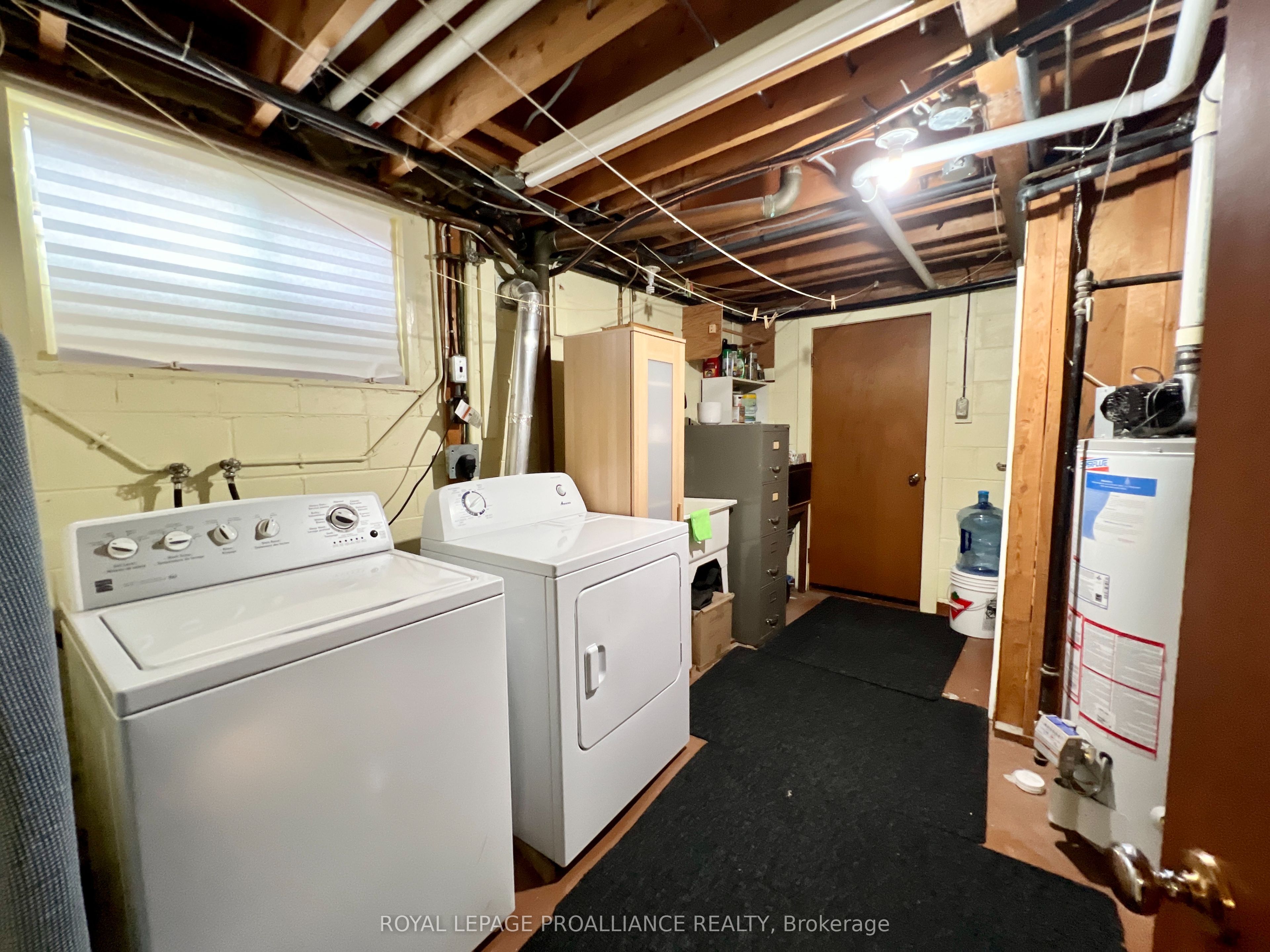 568 Victoria Ave Property Photo 17