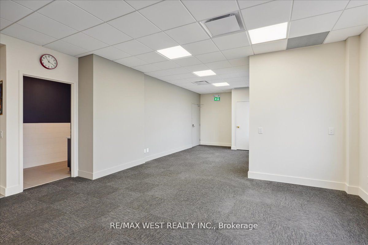 155 Frobisher Drive J202 Property Photo 12