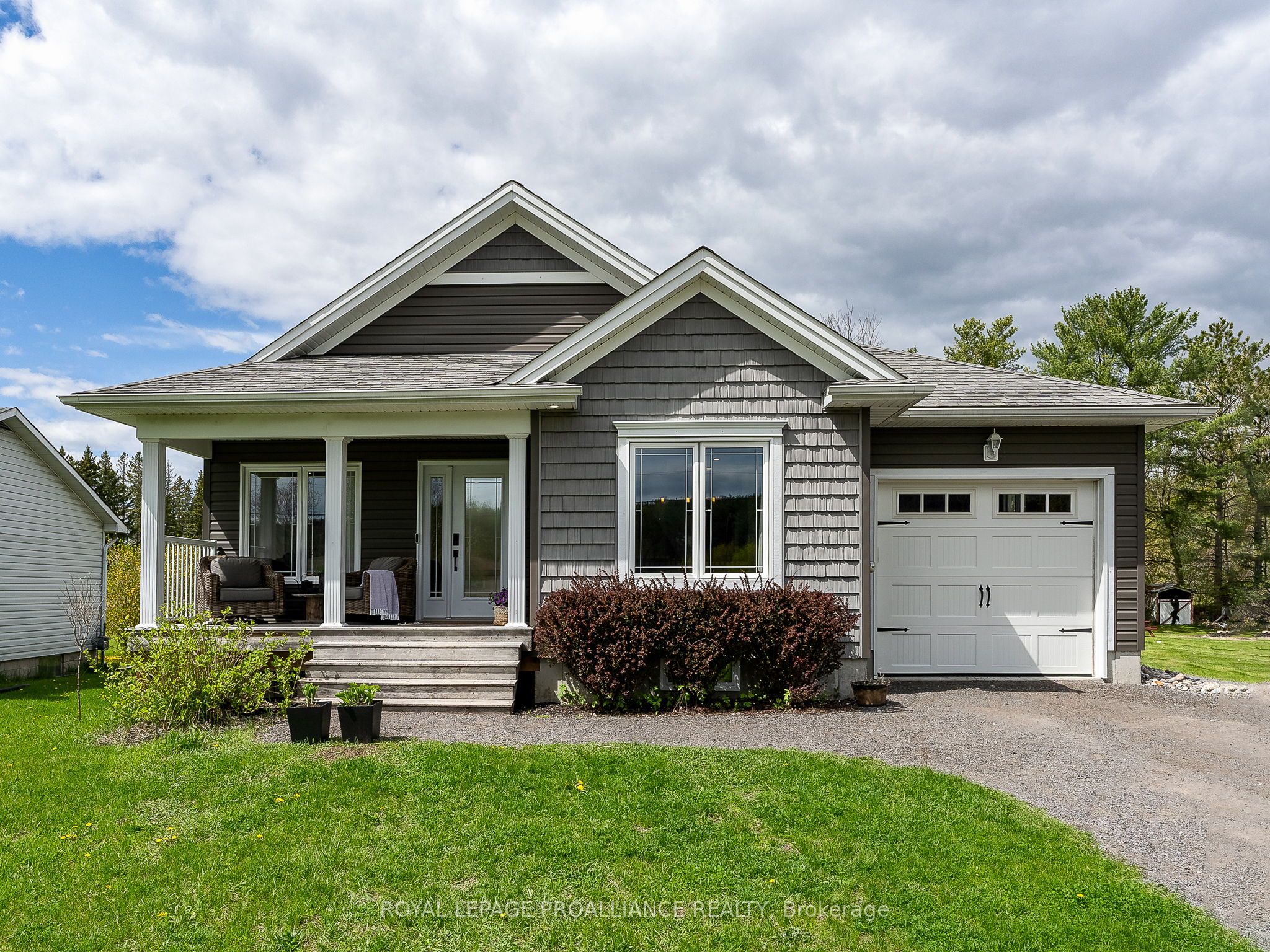 2515 Van Luven Road Property Photo