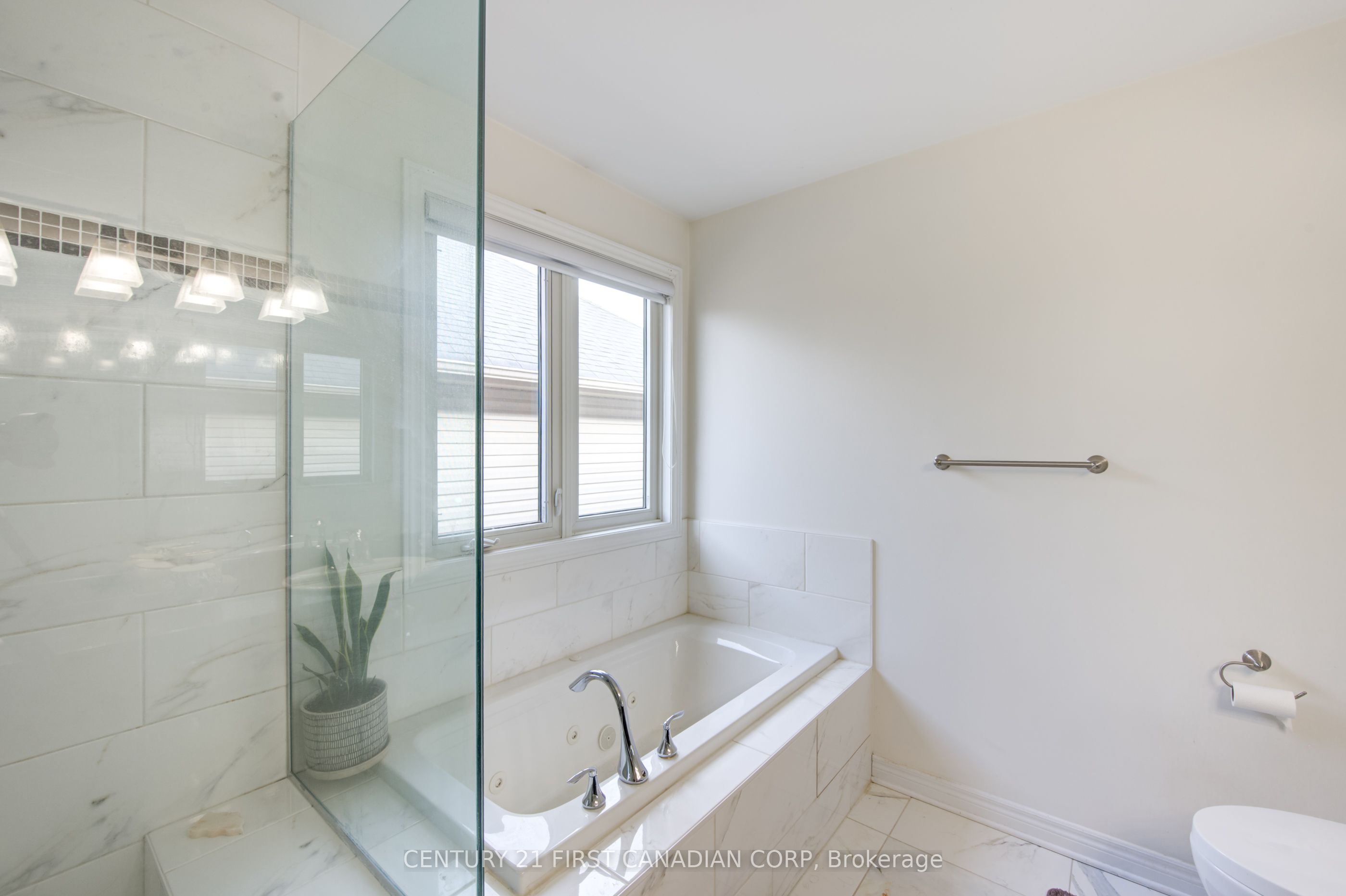 515 Skyline Ave Property Photo 23