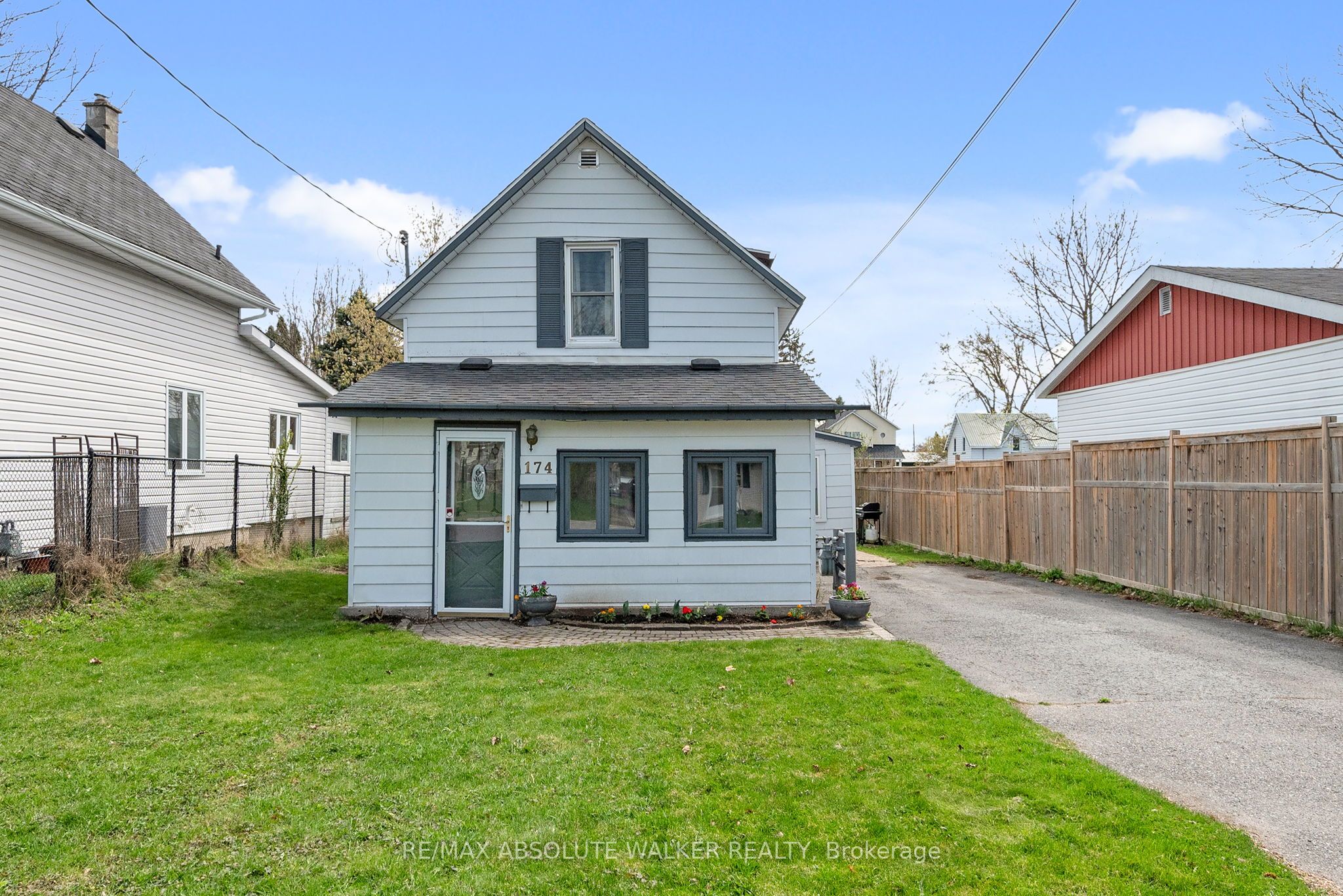 174 Munro Street Property Photo 1
